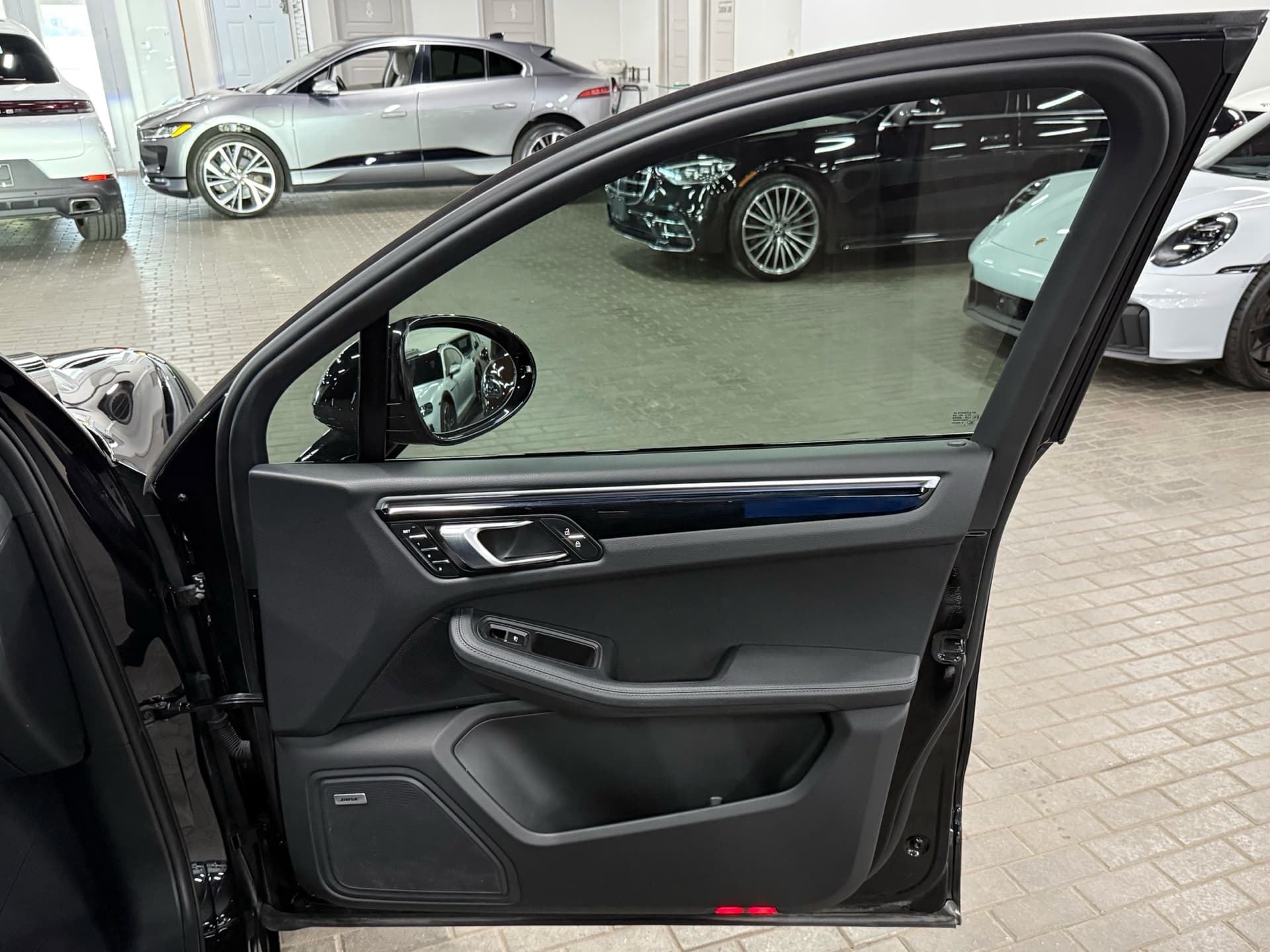 2023 Porsche Macan S AWD