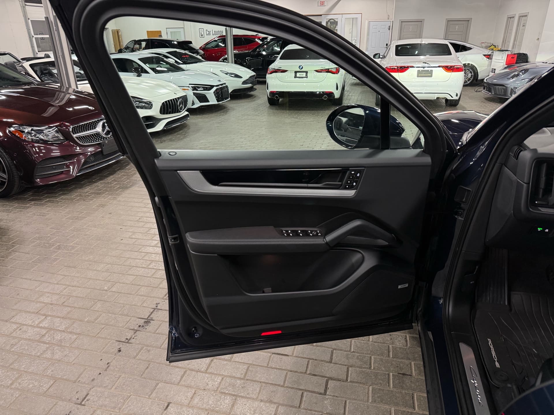 2024 Porsche Cayenne AWD