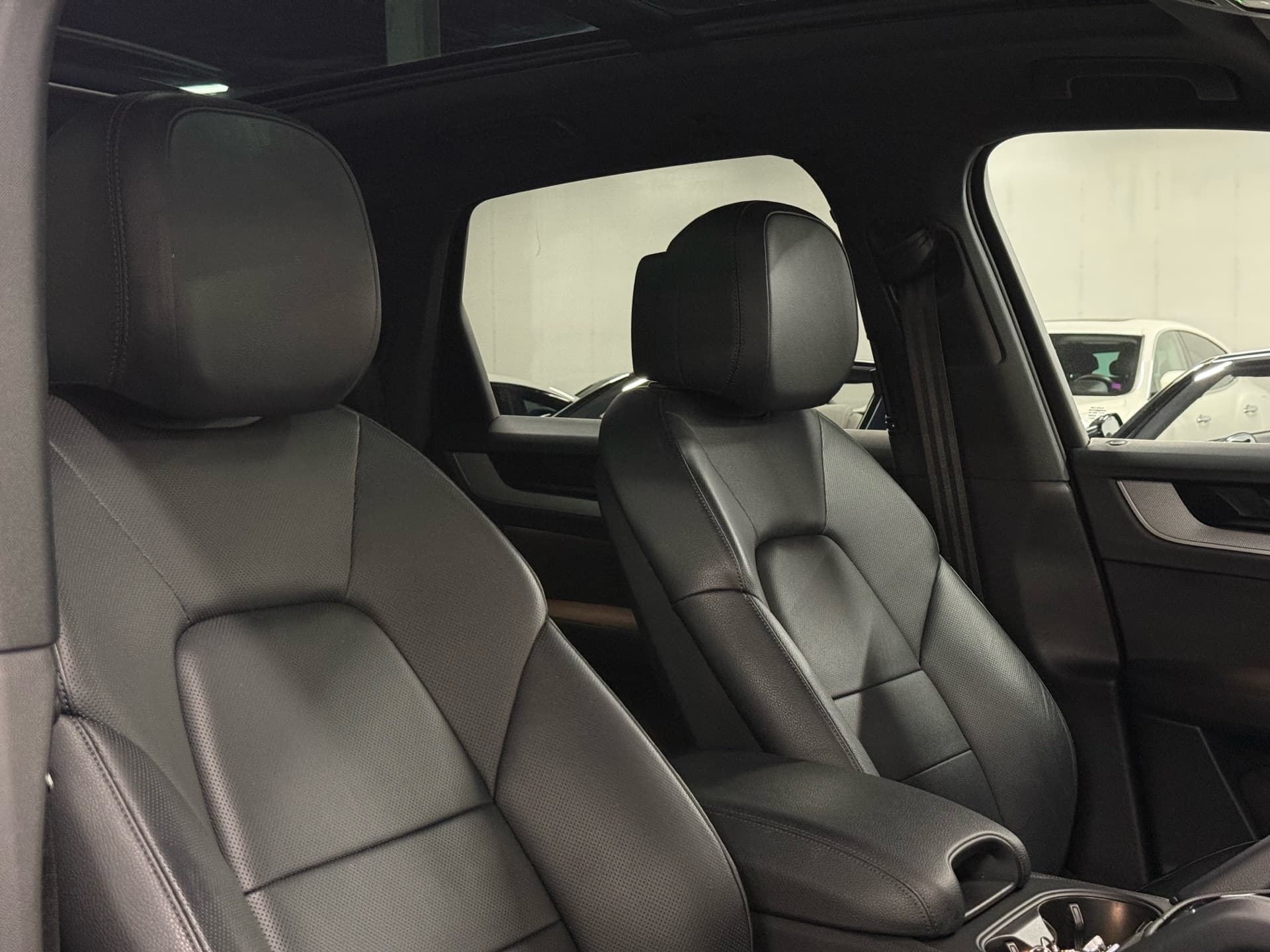2024 Porsche Cayenne AWD