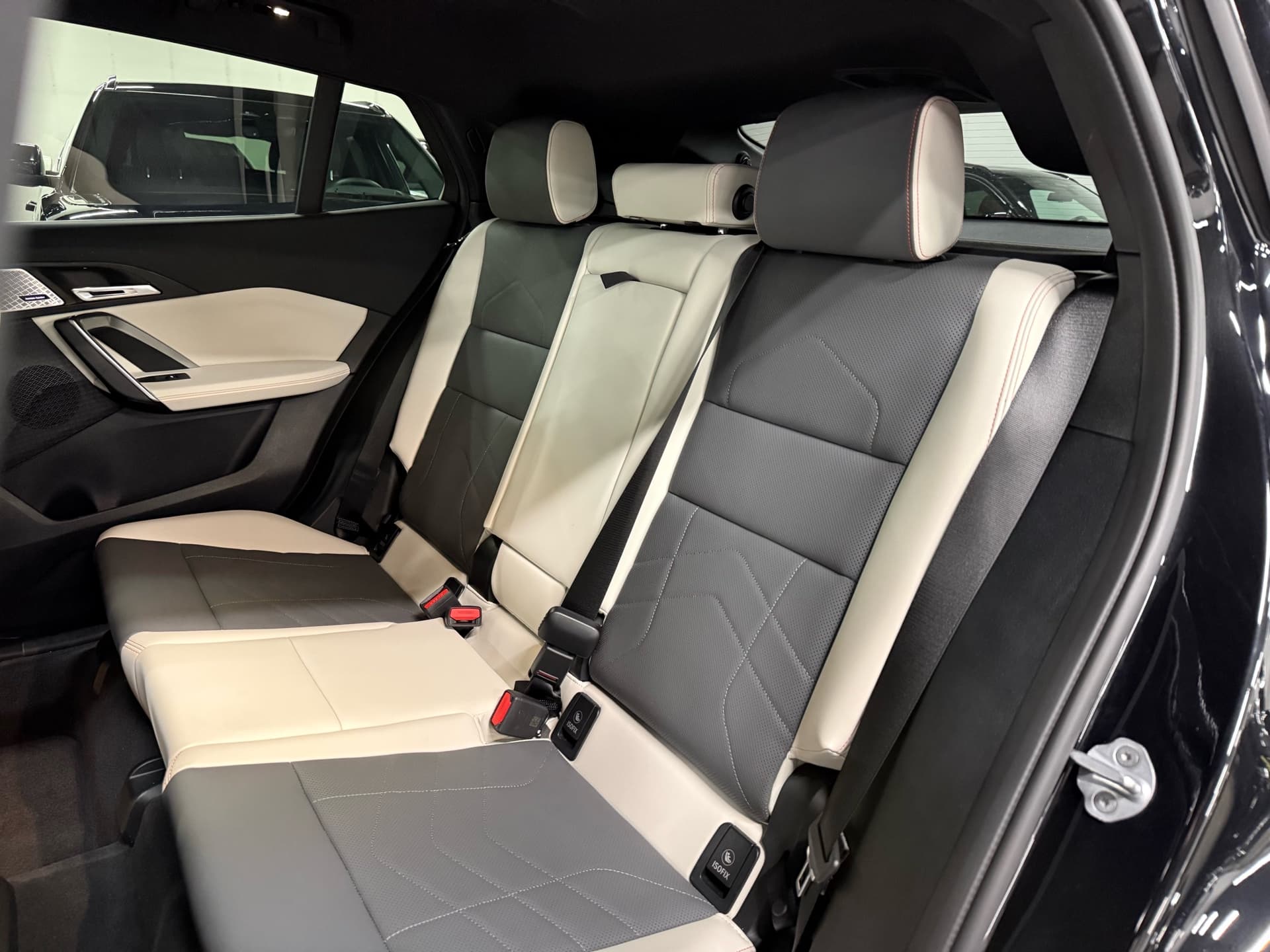 2025 BMW X2 XDrive28i | M-SPORT | HEADS UP DISPLAY | ADAPTIVE CRUISE CONTROL | ONE OWNER