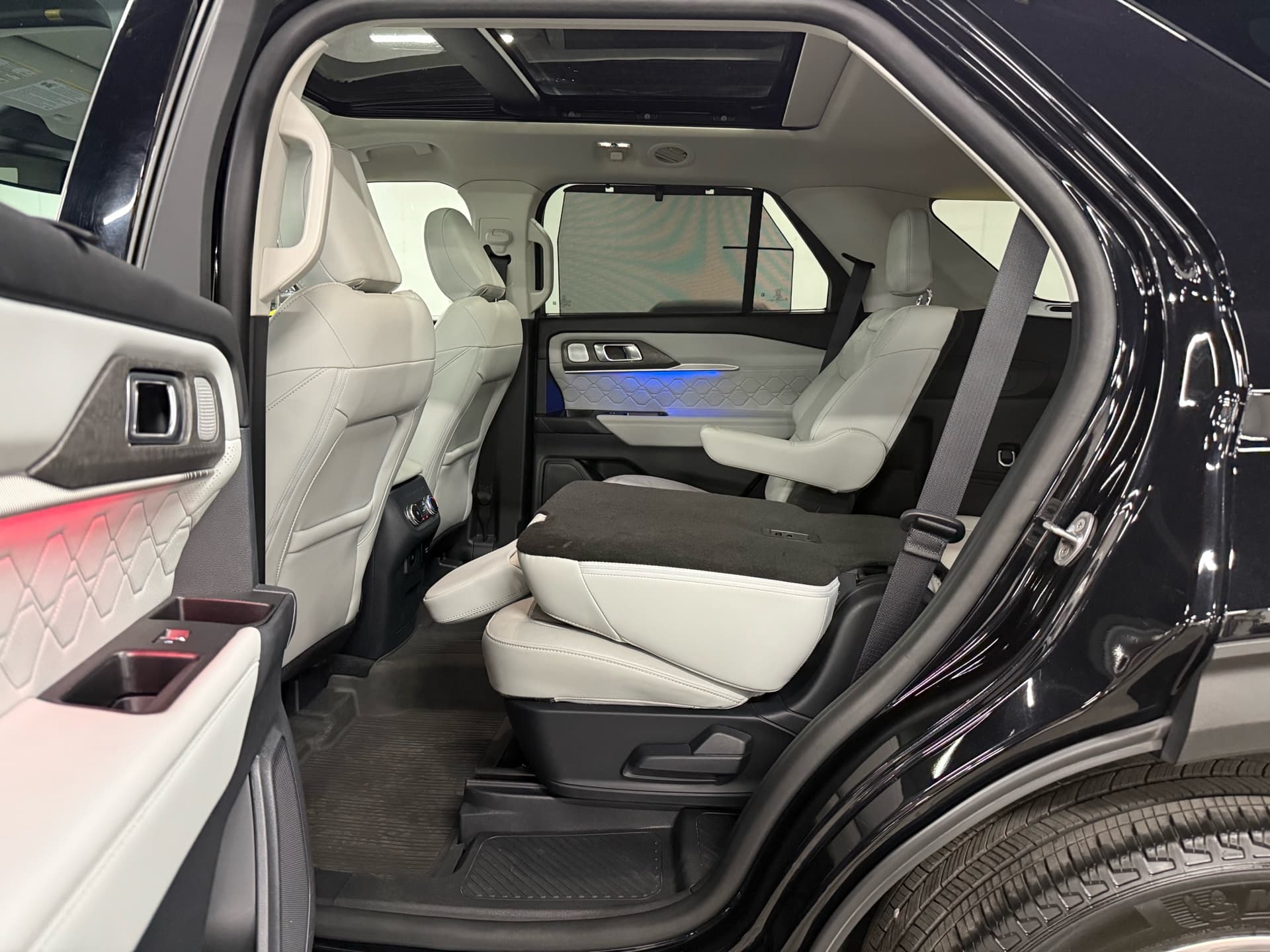 2025 Ford Explorer Platinum 4WD