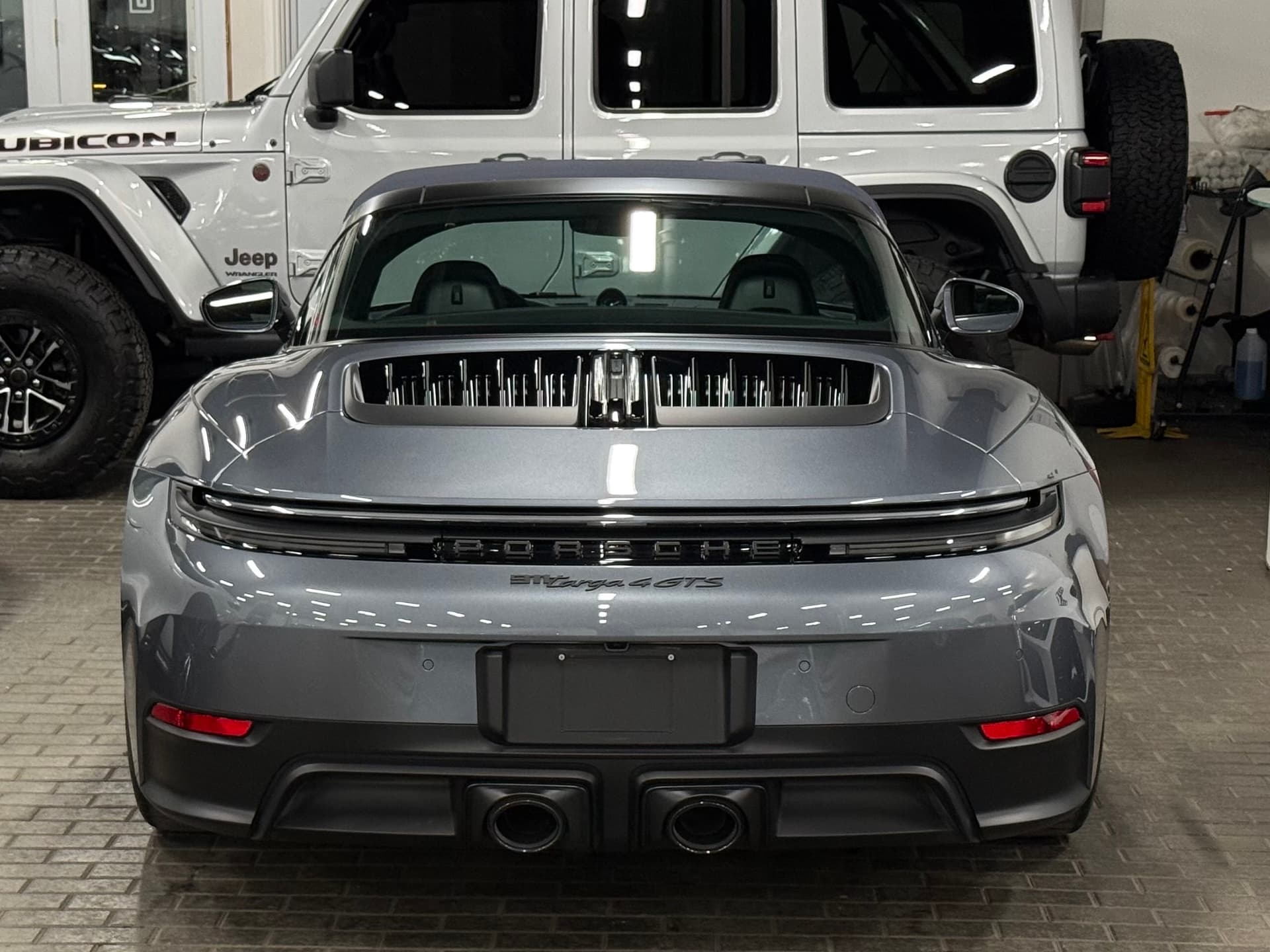 2025 Porsche 911 Targa 4 GTS T-HYBRID