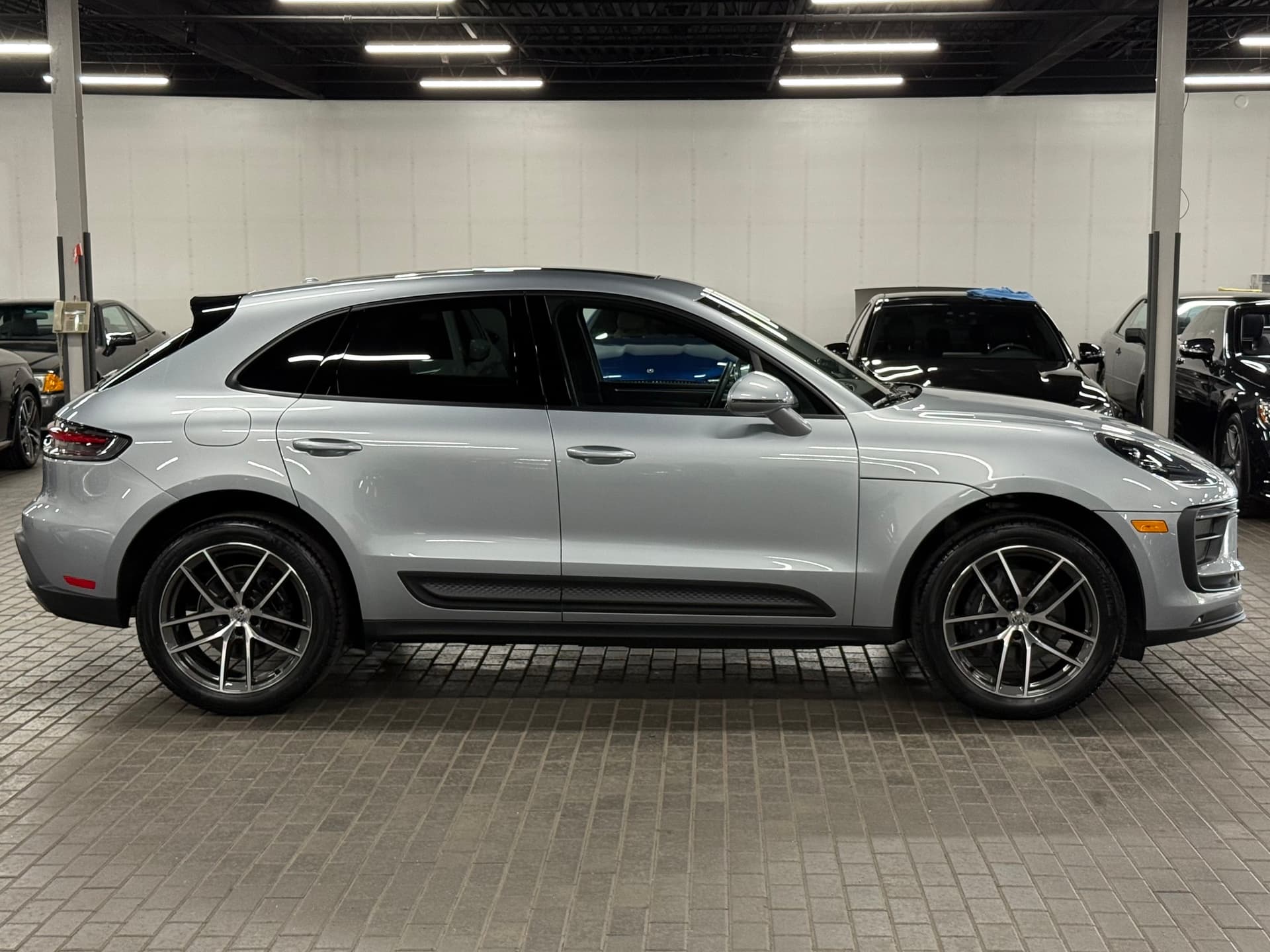 2025 Porsche Macan AWD | PREMIUM PACKAGE PLUS