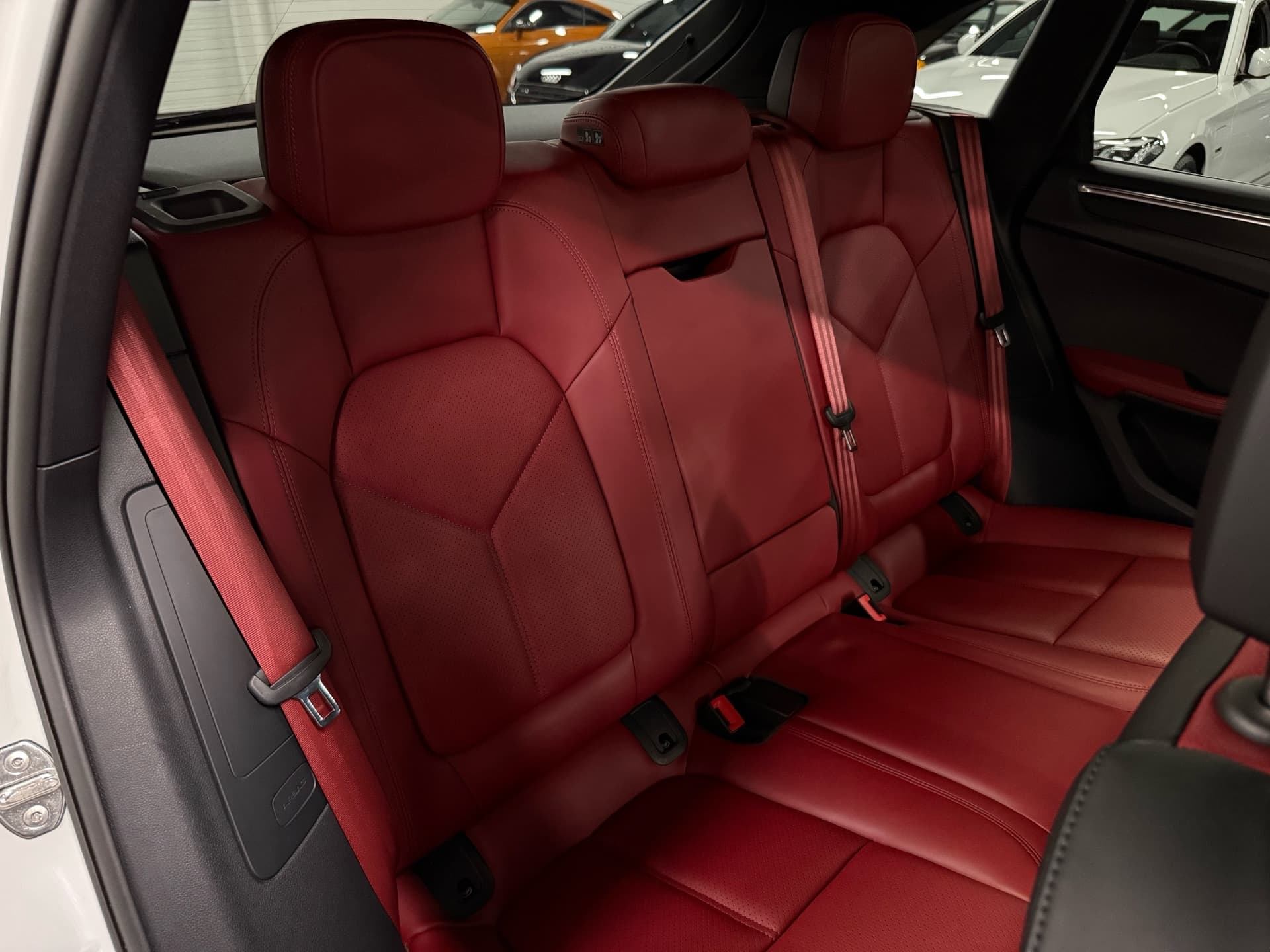 2025 Porsche Macan AWD | PREMIUM PACKAGE PLUS
