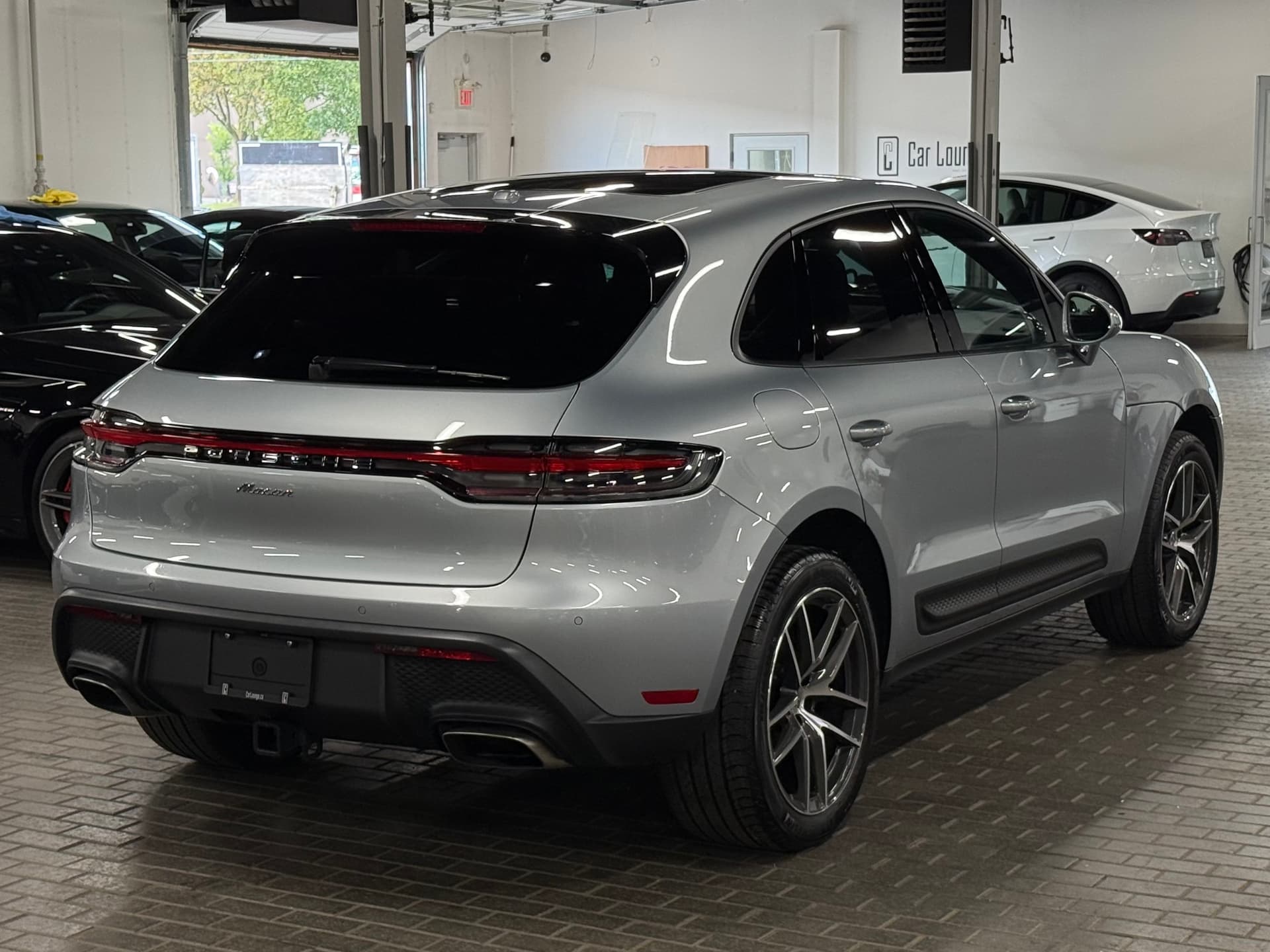 2025 Porsche Macan AWD | PREMIUM PACKAGE PLUS