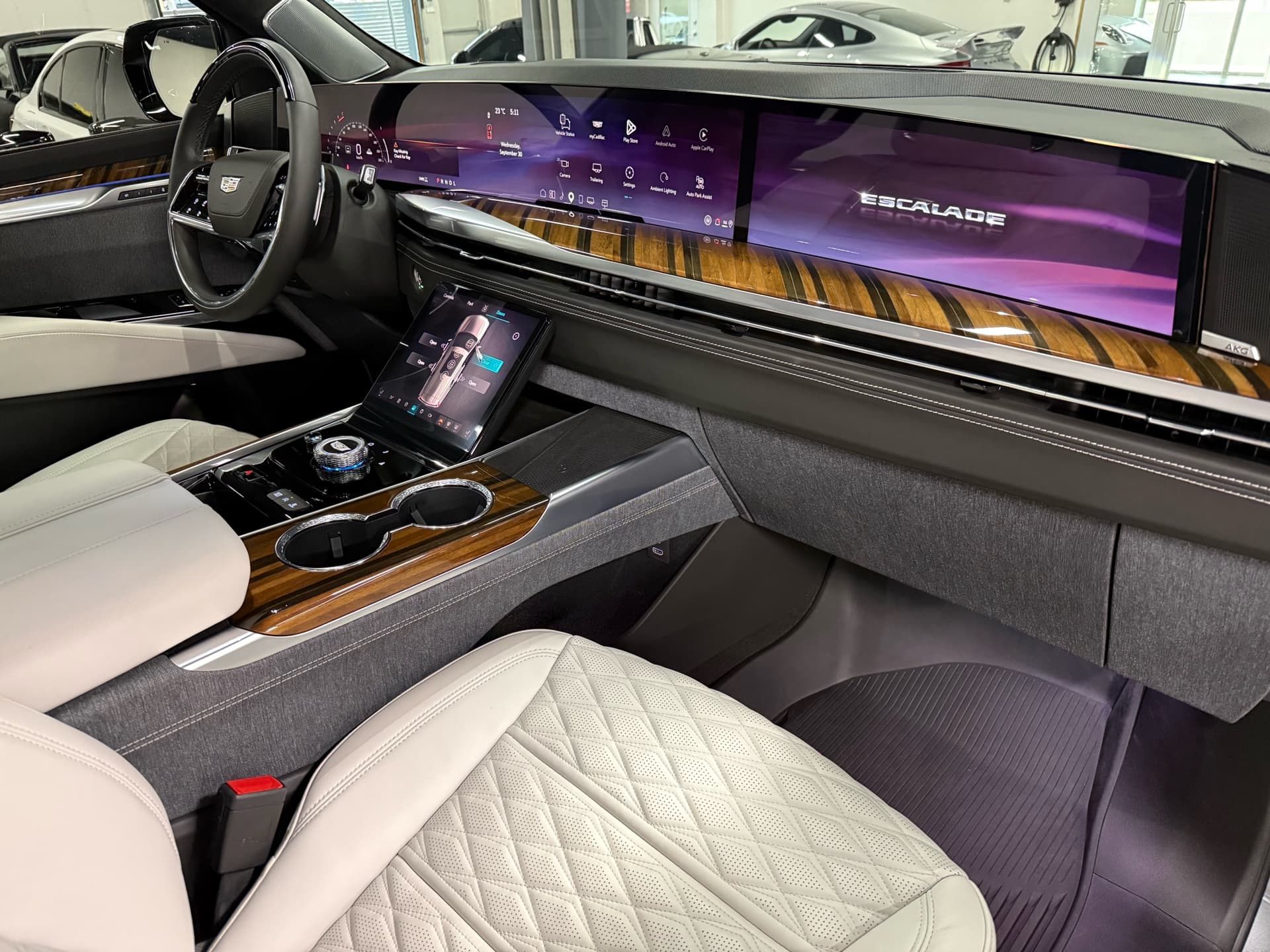2026 Cadillac Escalade 4WD 4dr Platinum Sport