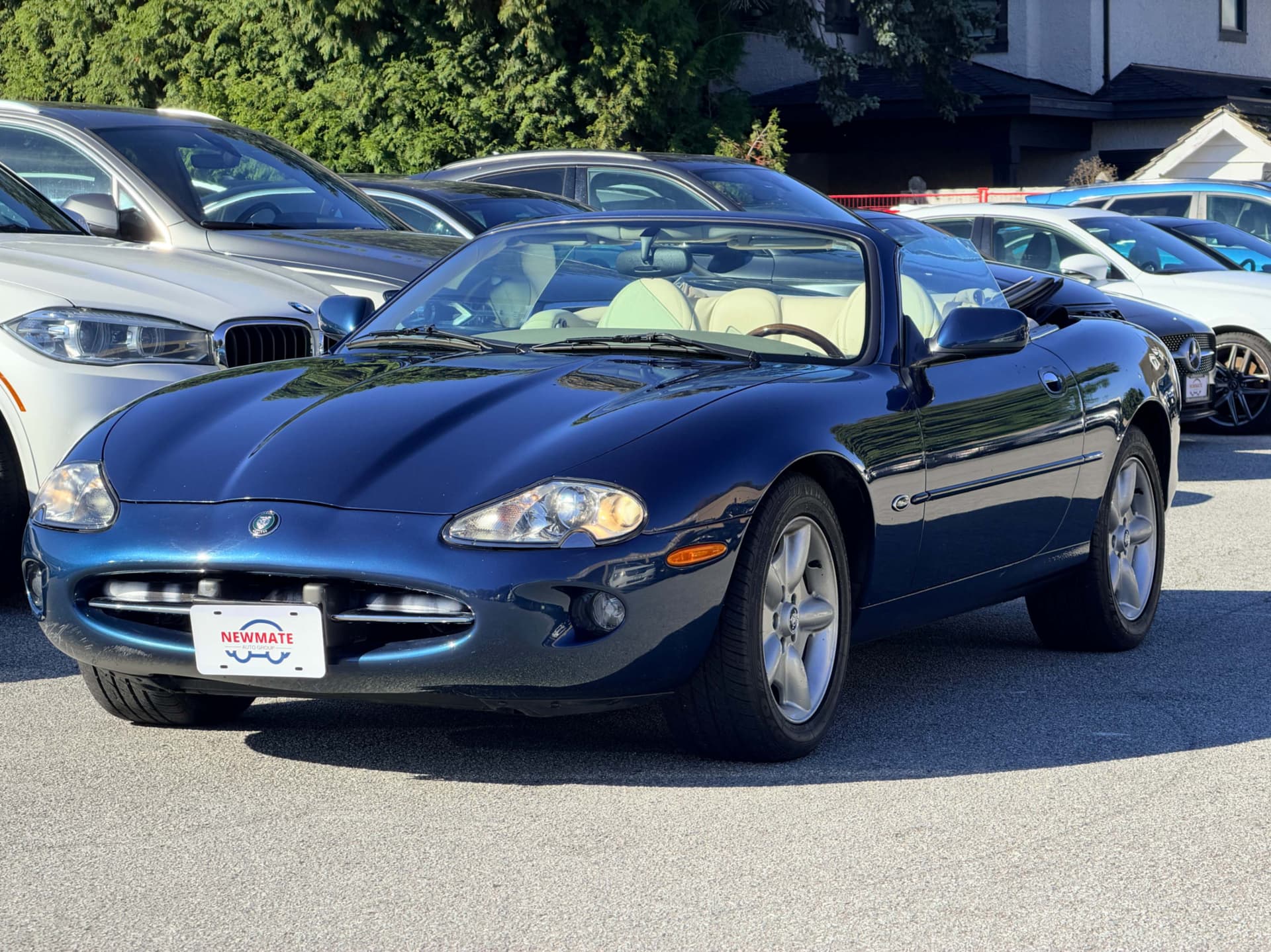 1997 Jaguar XK8 Convertible. LOCAL BC VEHICLE.