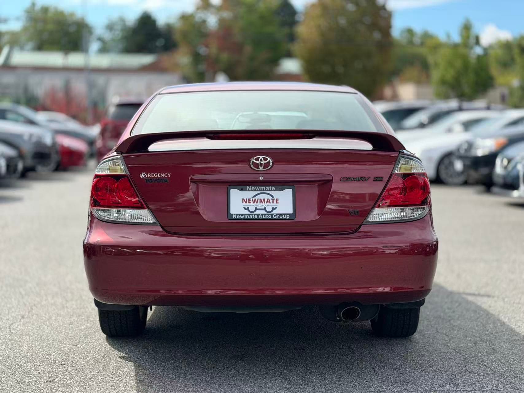 2005 Toyota Camry SE V6. LOCAL BC VEHICLE. RUNS GREAT.