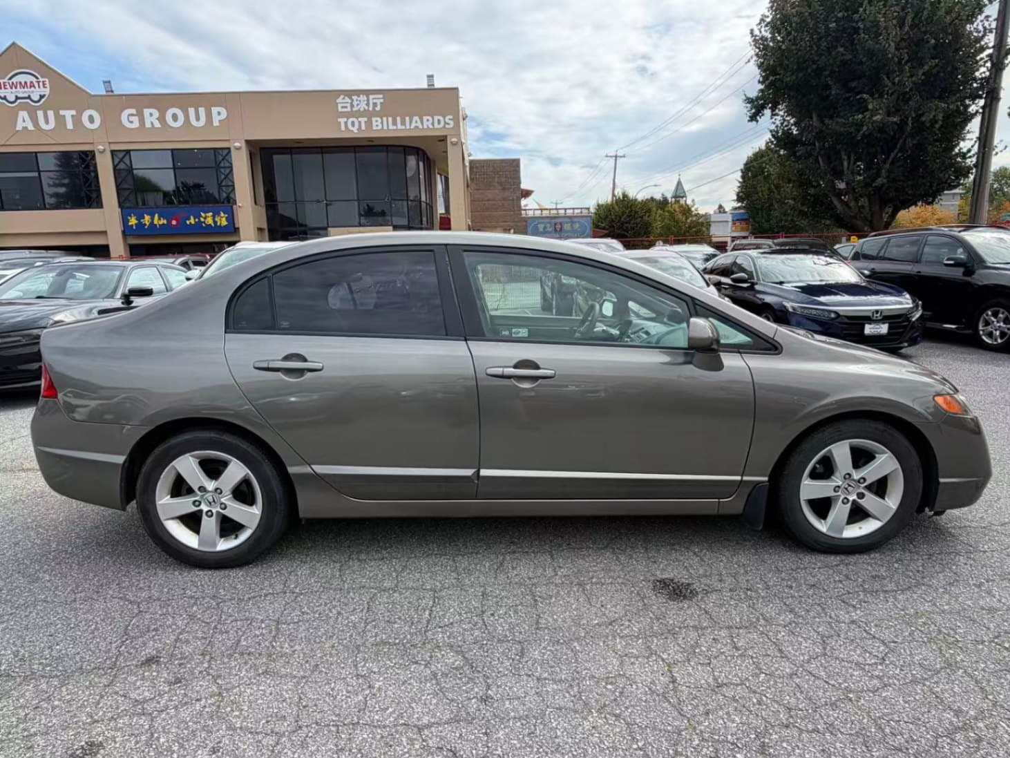 2007 Honda Civic EX. LOCAL BC VEHICLE. RUNS GREAT.