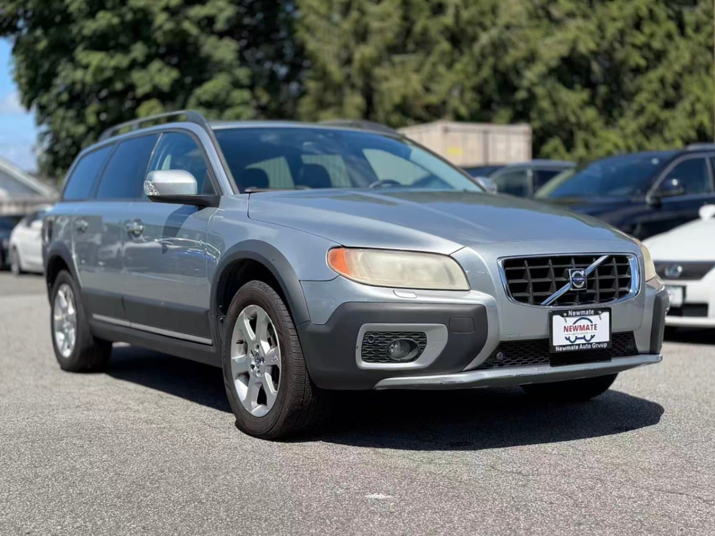 2008 Volvo XC70 ONE OWNER. RUNS GREAT.
