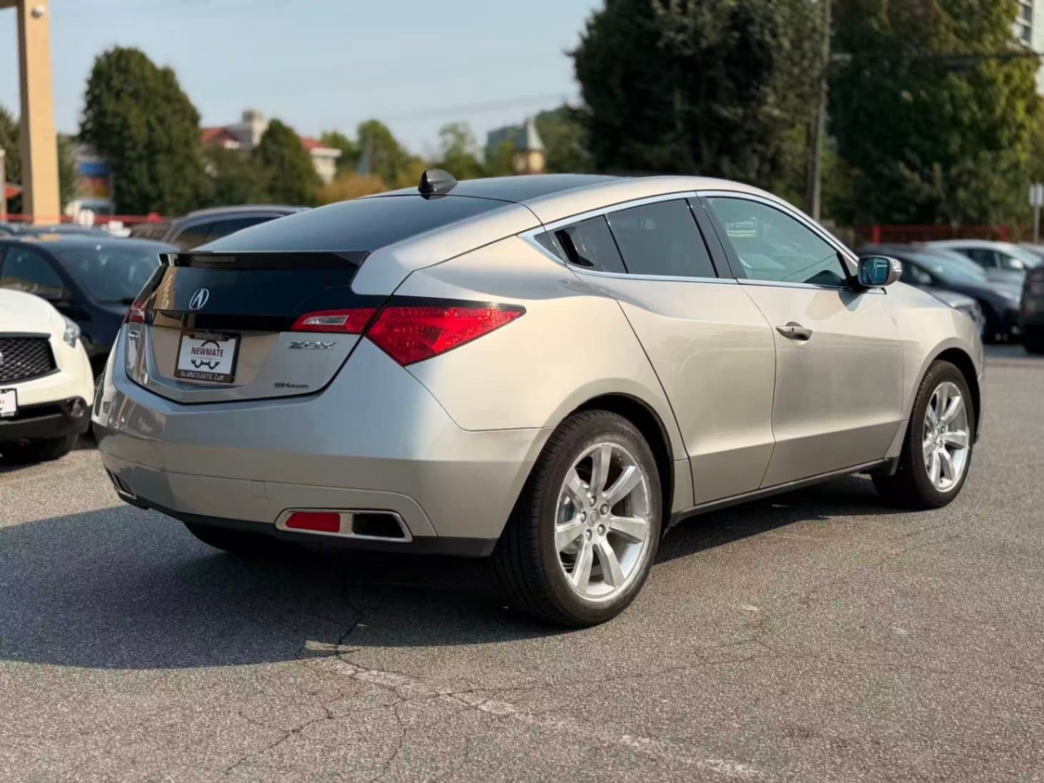 2010 Acura ZDX Tech Pkg. LOCAL BC VEHICLE. ONE OWNER.