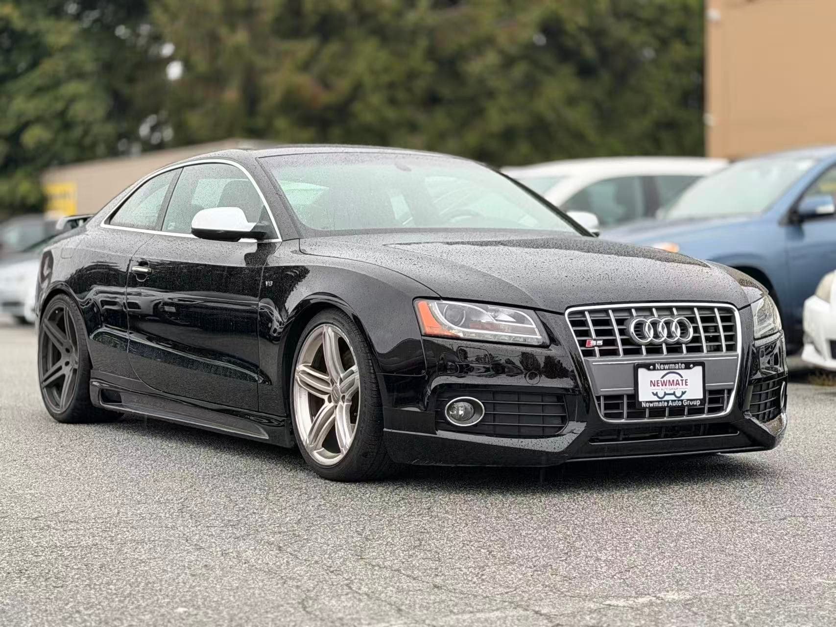 2010 Audi S5 4.2 V8 quattro Premium Plus. LOCAL BC VEHICLE. NO ACCIDENT. SUPER LOW KILOMETRES.