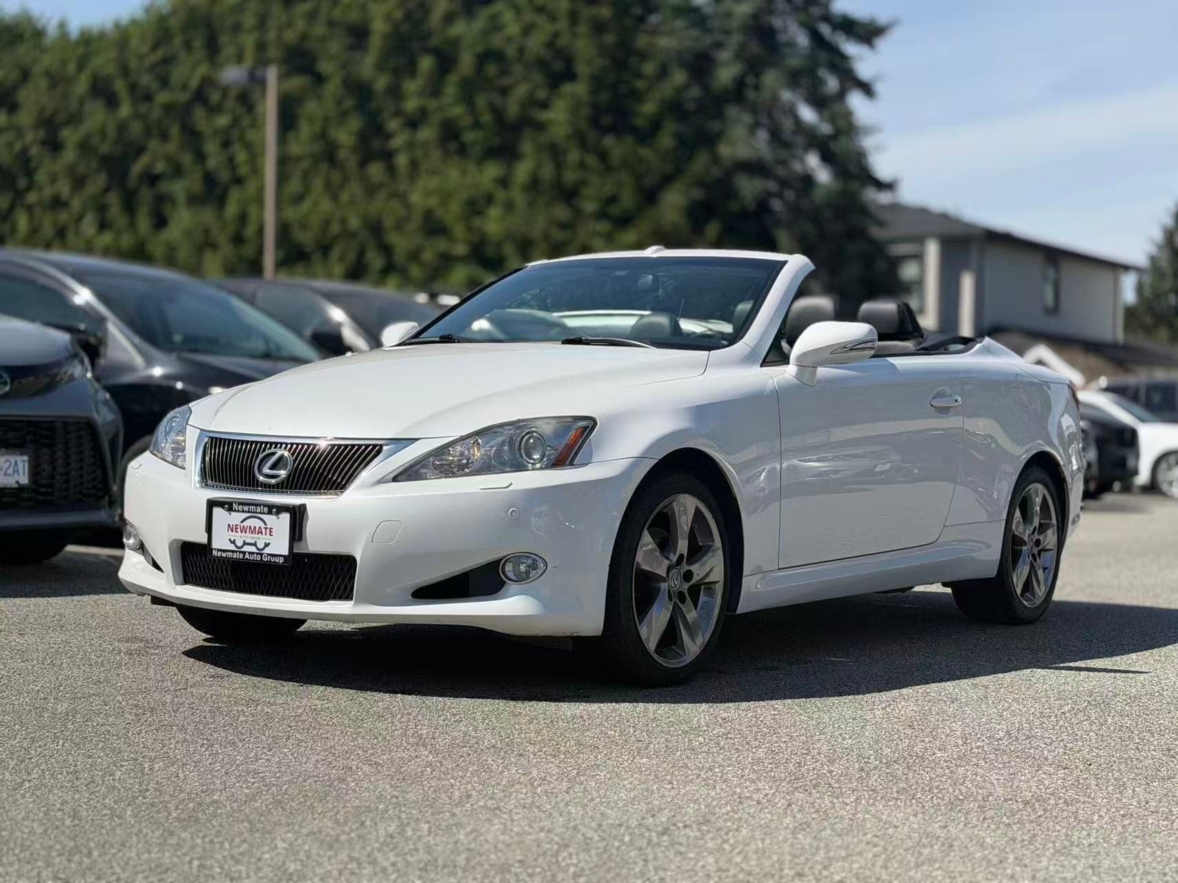 2010 Lexus IS IS 250 Convertible. LOCAL BC VEHICLE. LOW KILOMETRES.