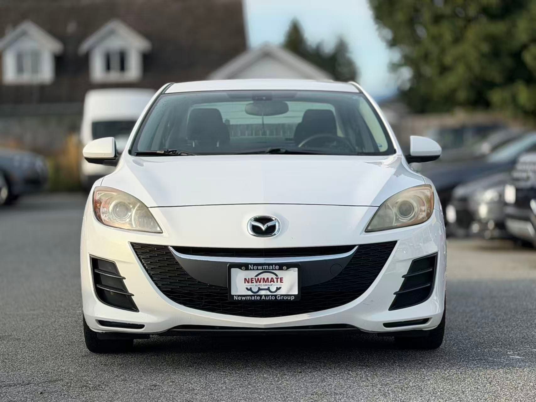 2010 Mazda Mazda3 GX. LOCAL BC VEHICLE. RUNS GREAT.
