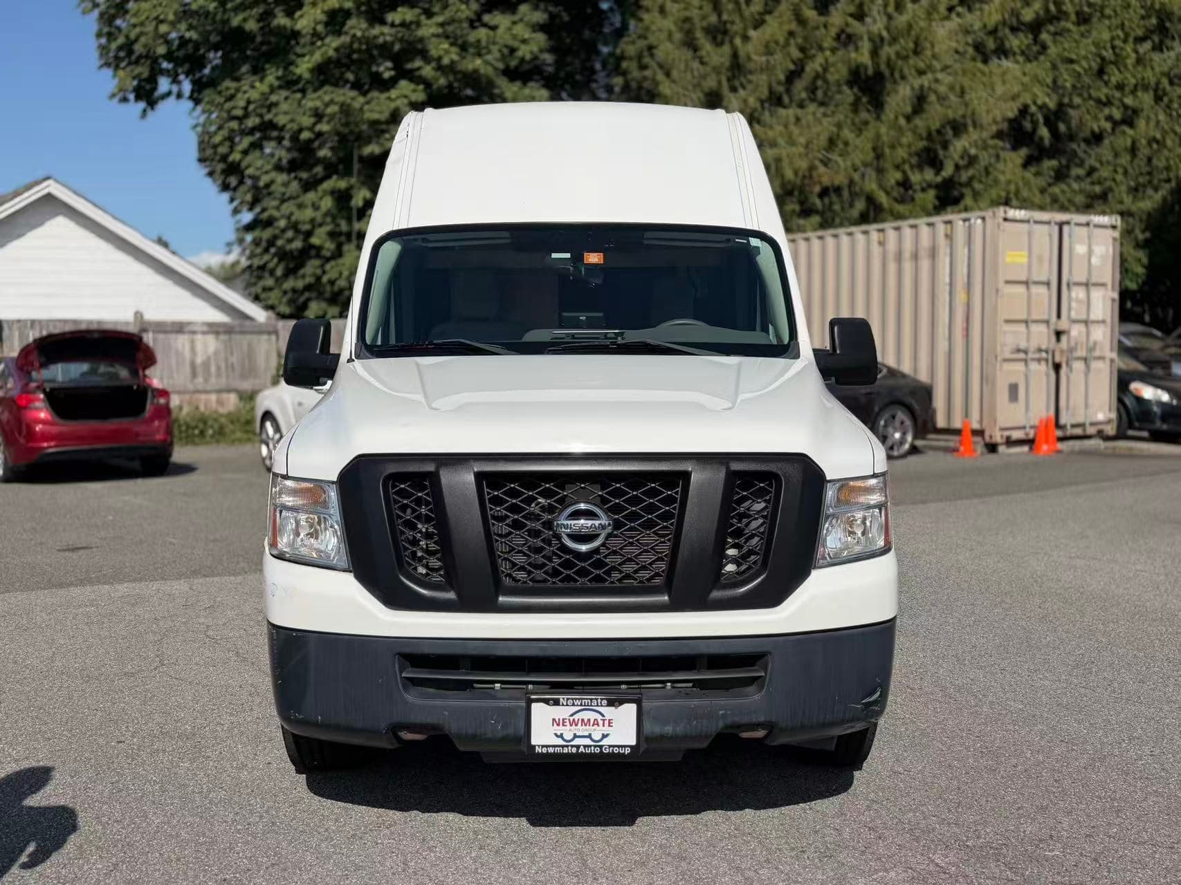2012 Nissan NV 2500 S V6. LOCAL BC VEHICLE. NO ACCIDENT. LOW KILOMETRES.
