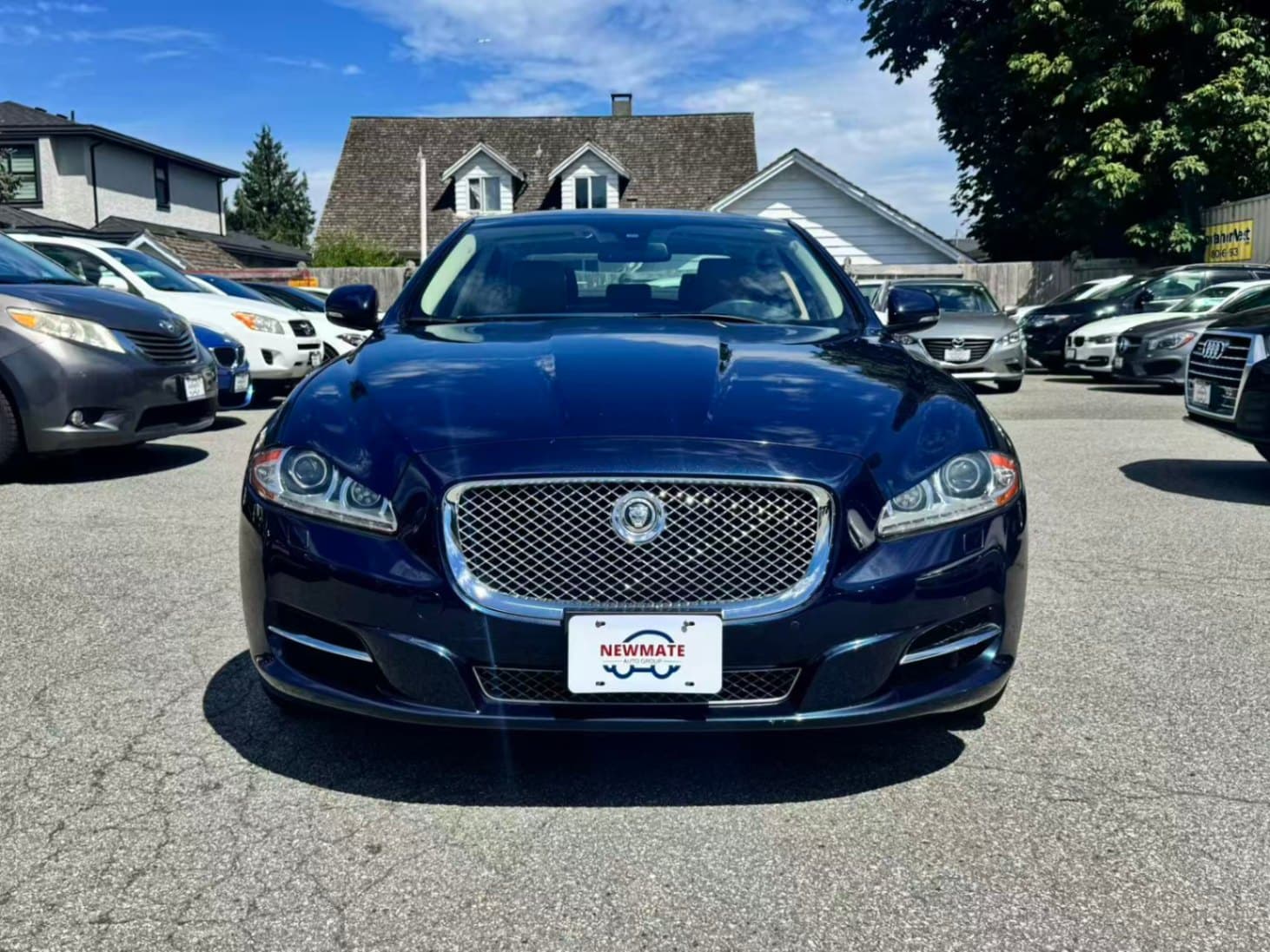2013 Jaguar XJL Portfolio. LOCAL BC VEHICLE. LONG-WHEEL BASE.