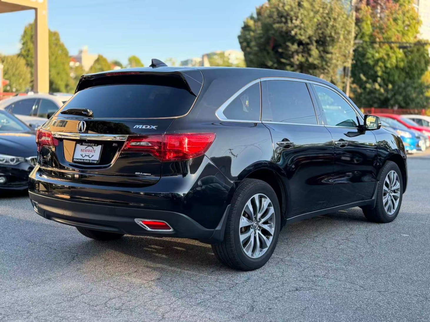 2014 Acura MDX Tech Pkg. LOCAL BC VEHICLE. THREE ROW 7 SEATER.