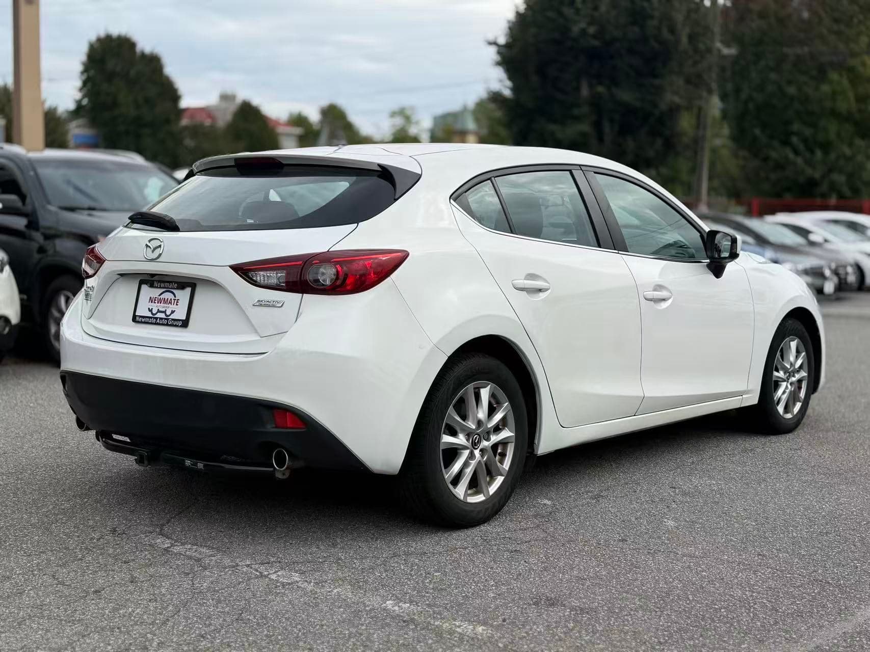 2014 Mazda Mazda3 Sport GS-SKY. LOCAL BC VEHICLE. RUNS GREAT.