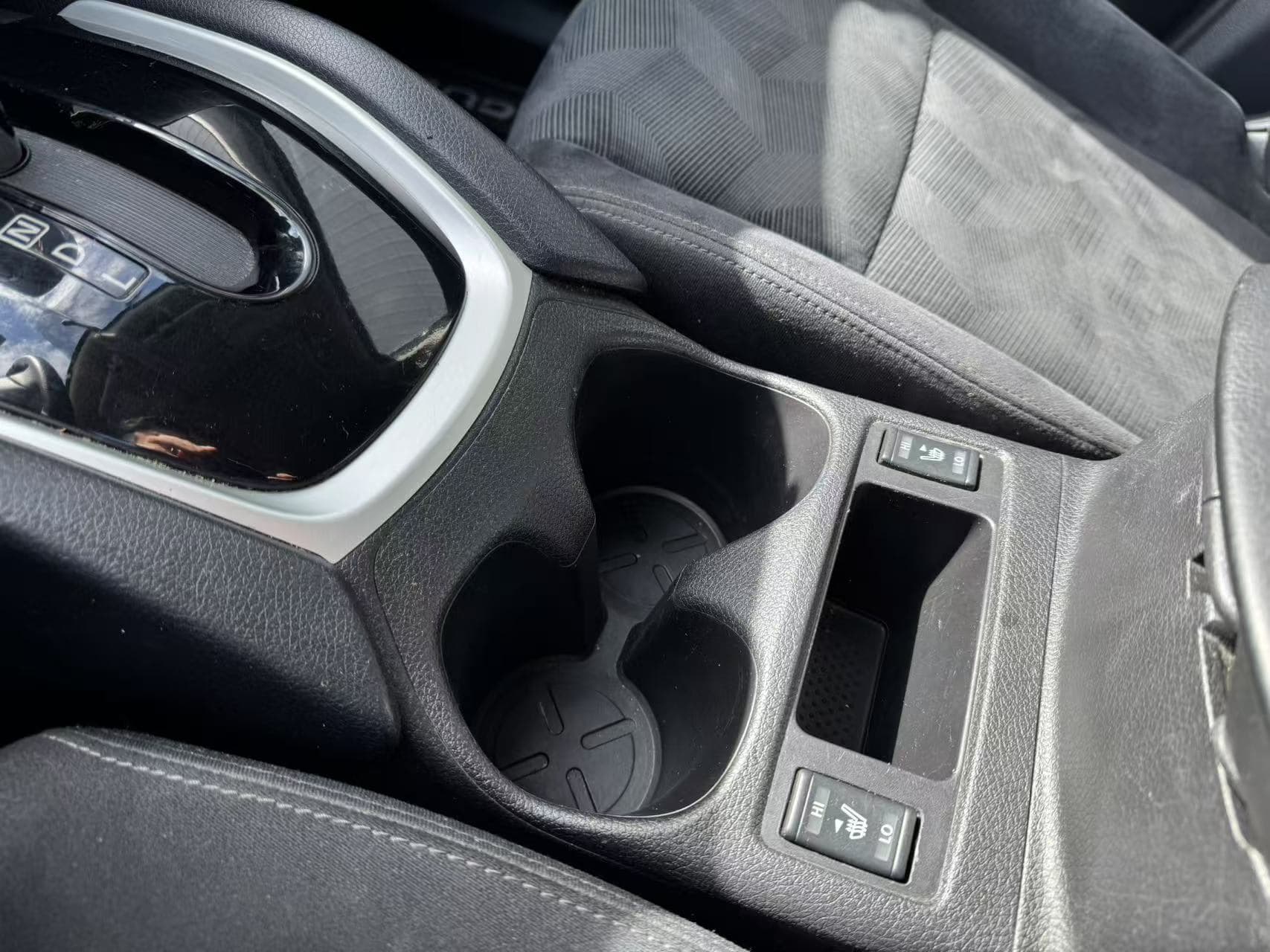 2014 Nissan Rogue AWD 4dr SV. BC LOCAL V...