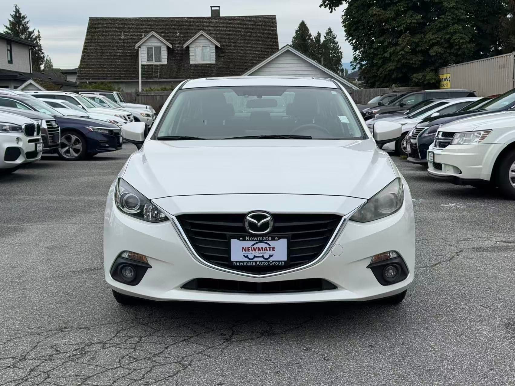 2015 Mazda Mazda3 GS. BC LOCAL CAR. FULL SERVICE RECORD.