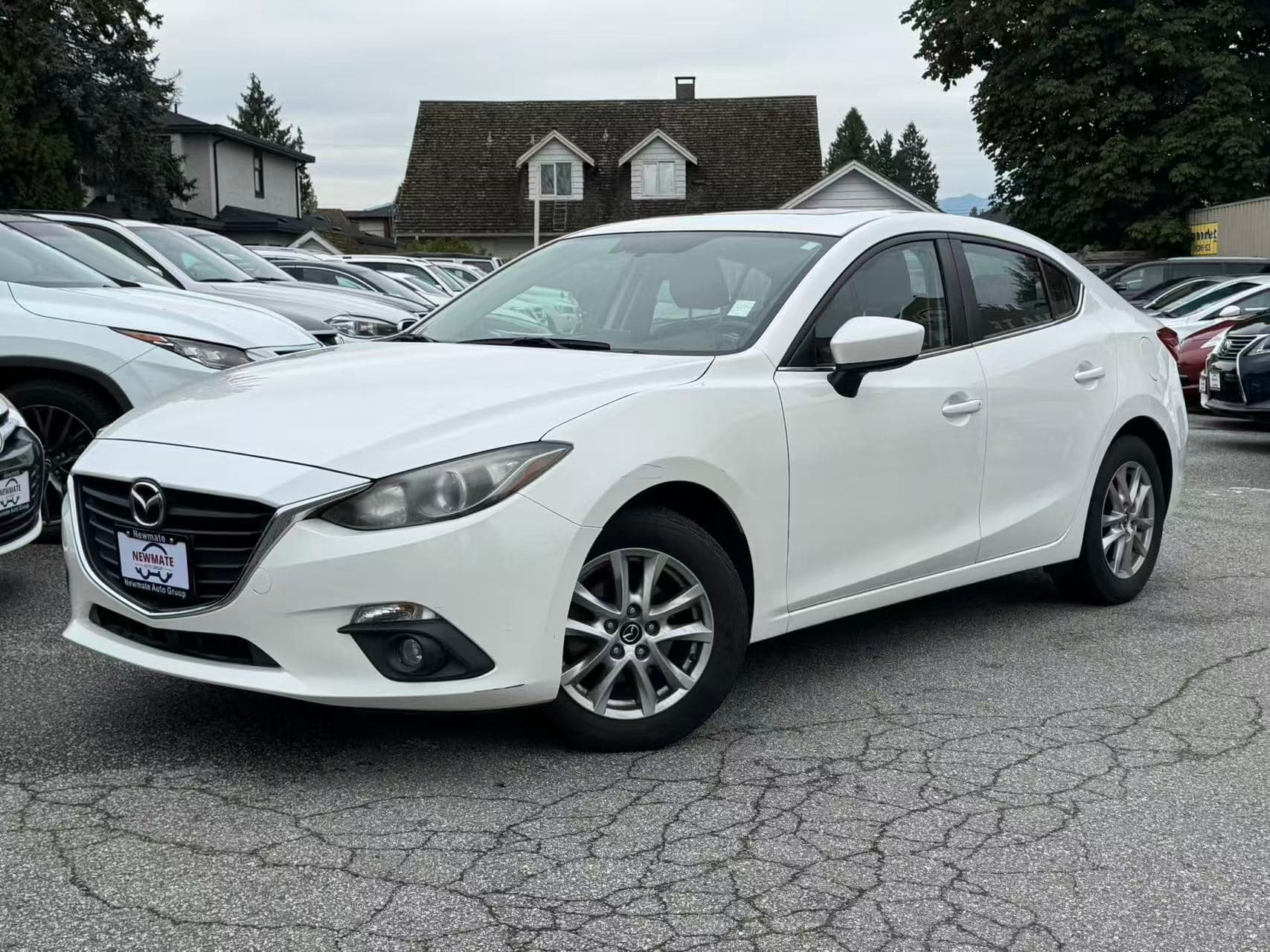 2015 Mazda Mazda3 GS. BC LOCAL CAR. FULL SERVICE RECORD.