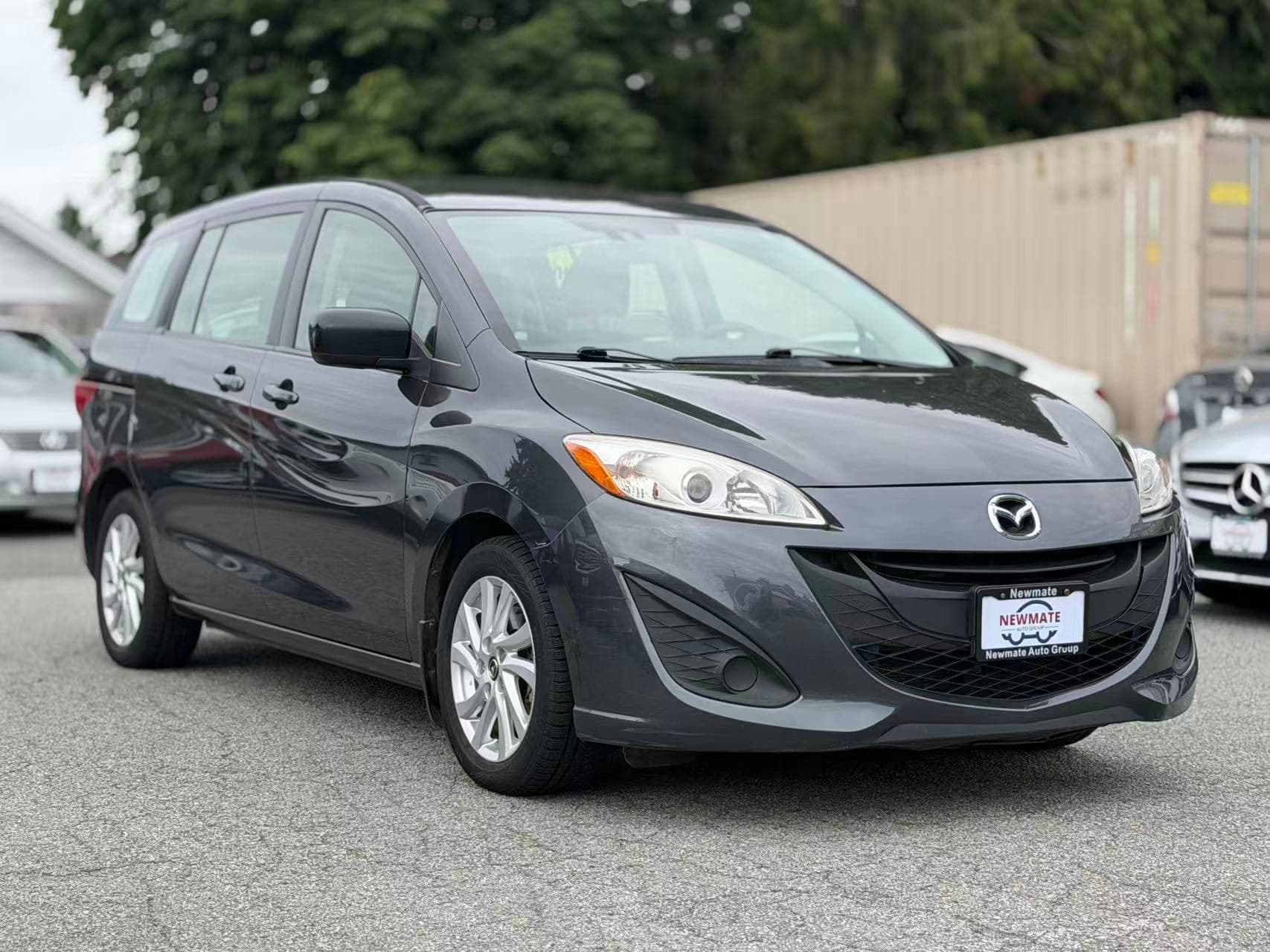 2015 Mazda Mazda5 GS. LOCAL BC VEHICLE. FULL SERVICE RECORD.