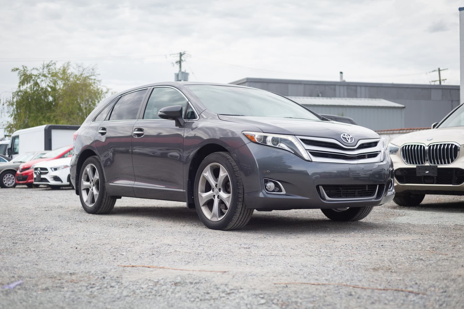 2015 Toyota Venza V6. LOCAL BC VEHICLE. NO ACCIDENT. LOW KILOMETRES.