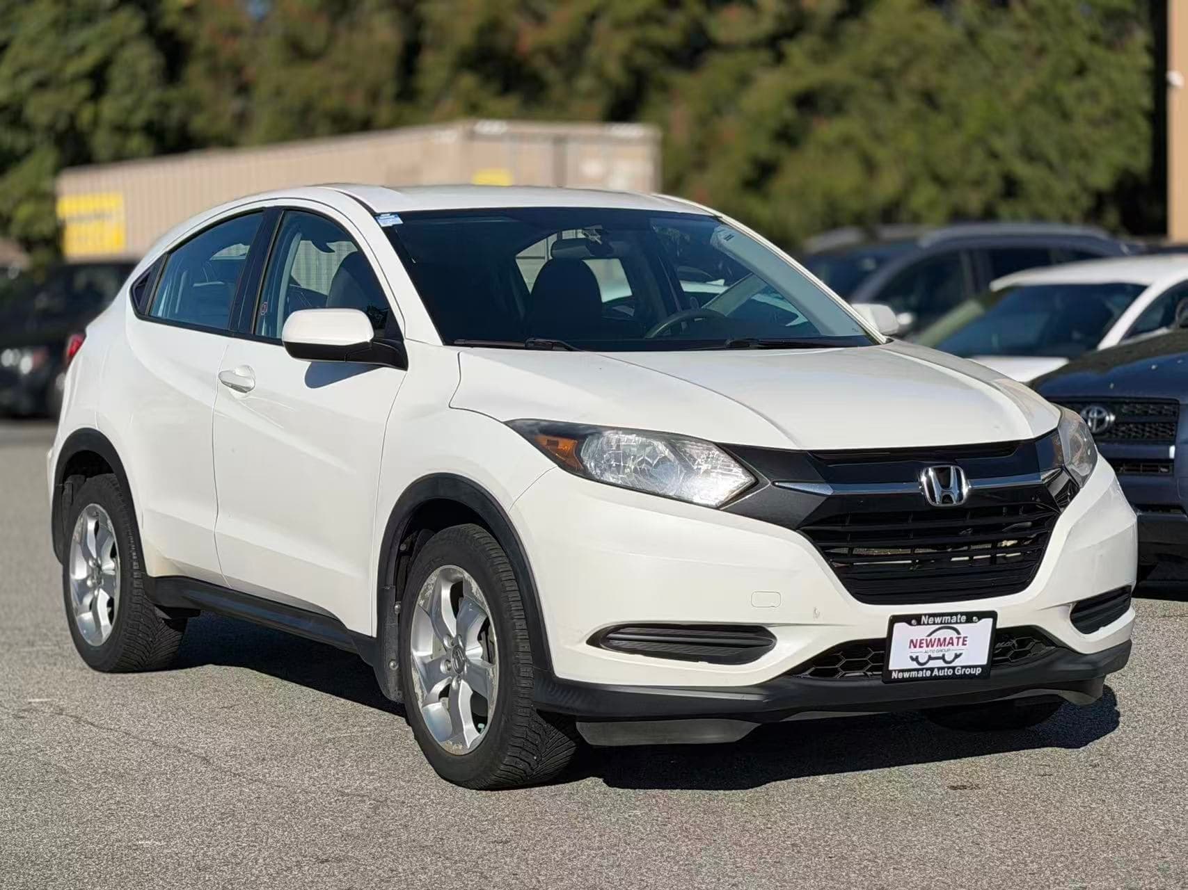 2016 Honda HR-V LX. FULL SERVICE RECORD. RUNS GREAT.