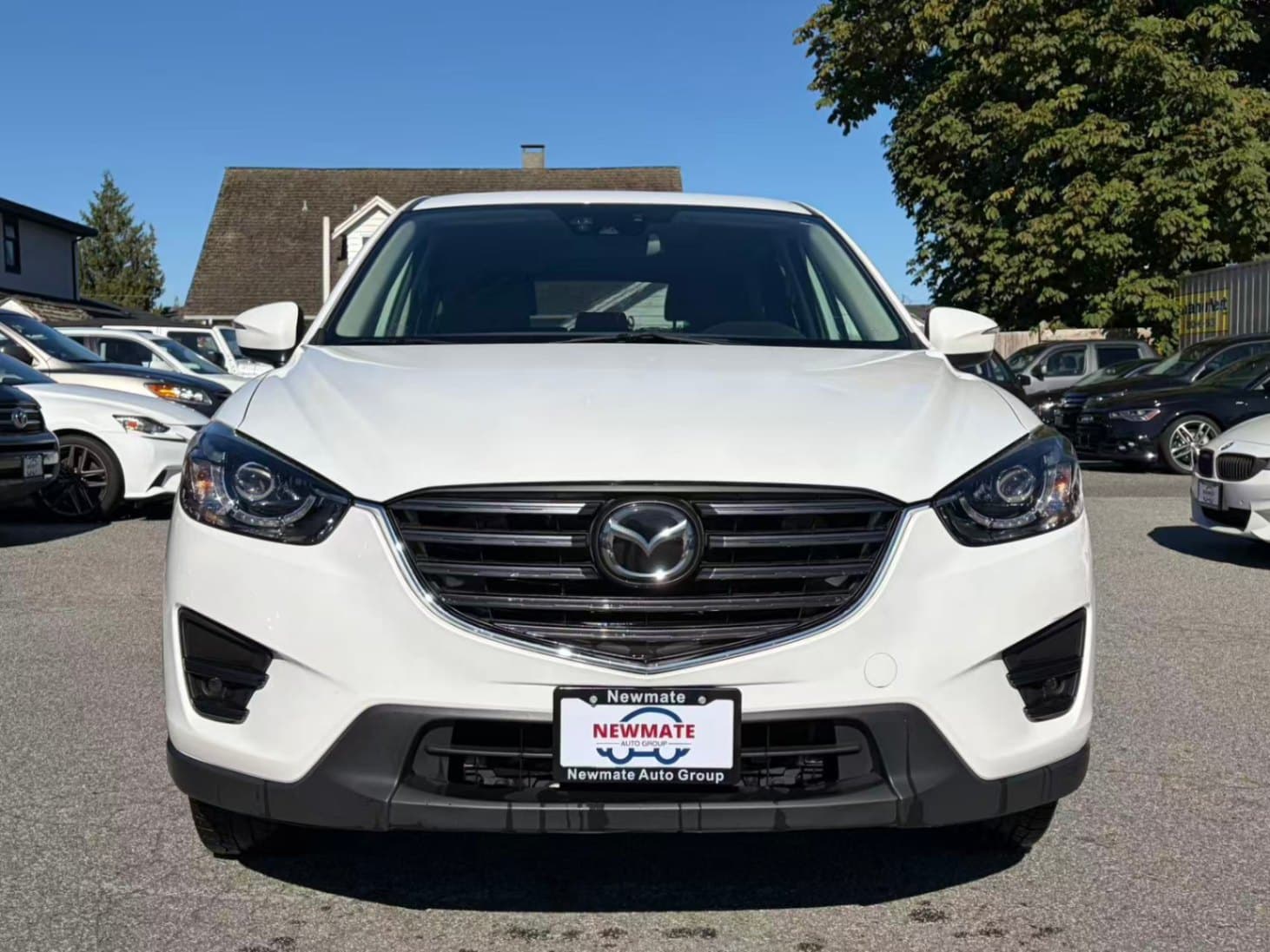 2016 Mazda CX-5 GT. LOCAL BC VEHICLE. LOW KILOMETRES.