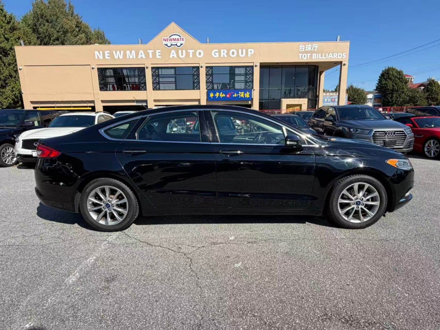 2017 Ford Fusion SE. LOCAL BC VEHICLE. LOW KILOMETRES. FULL SERVICE RECORD.