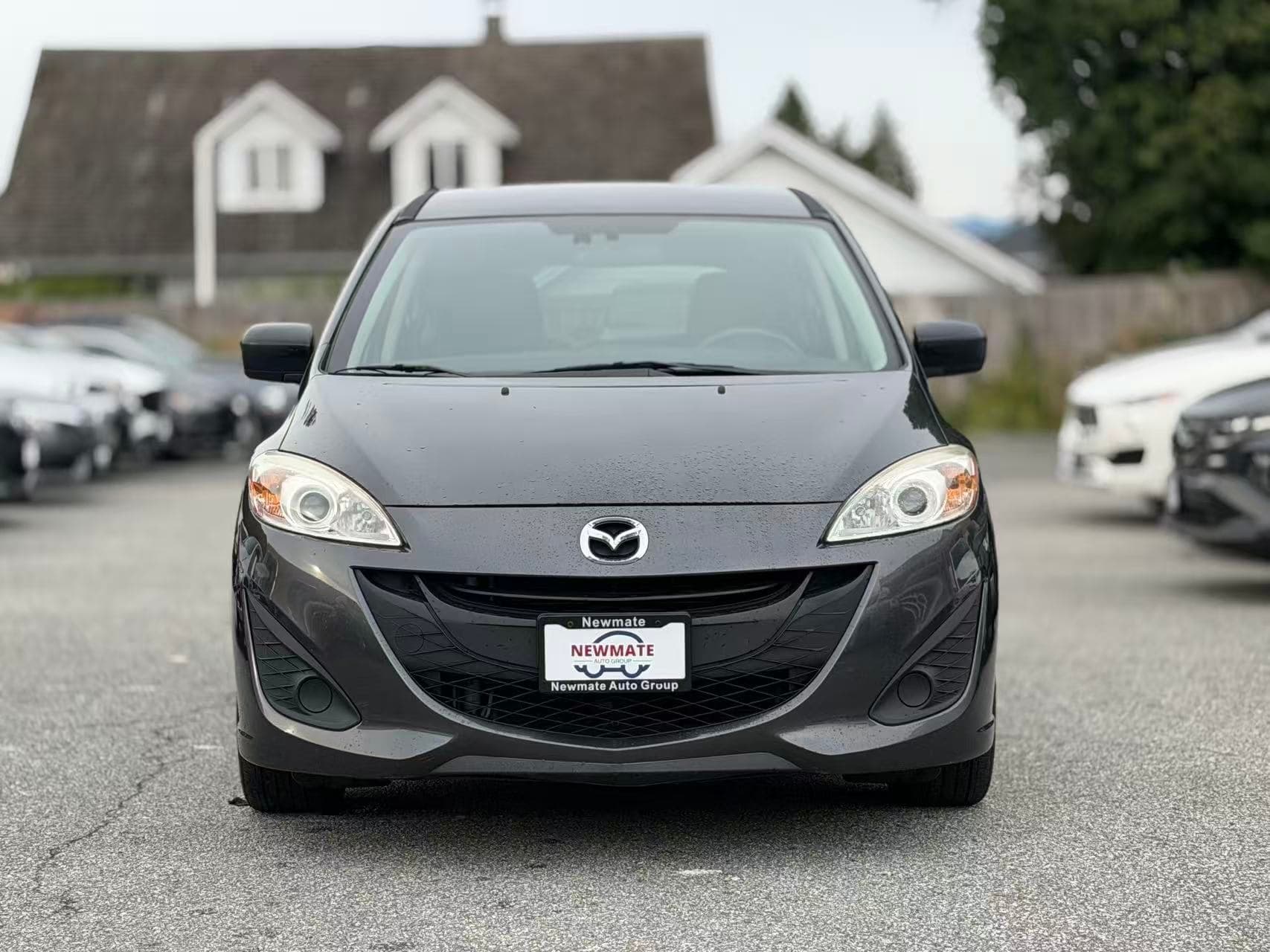 2017 Mazda Mazda5 GS. LOCAL BC VEHICLE. NO ACCIDENT. FULL SERVICE RECORD.