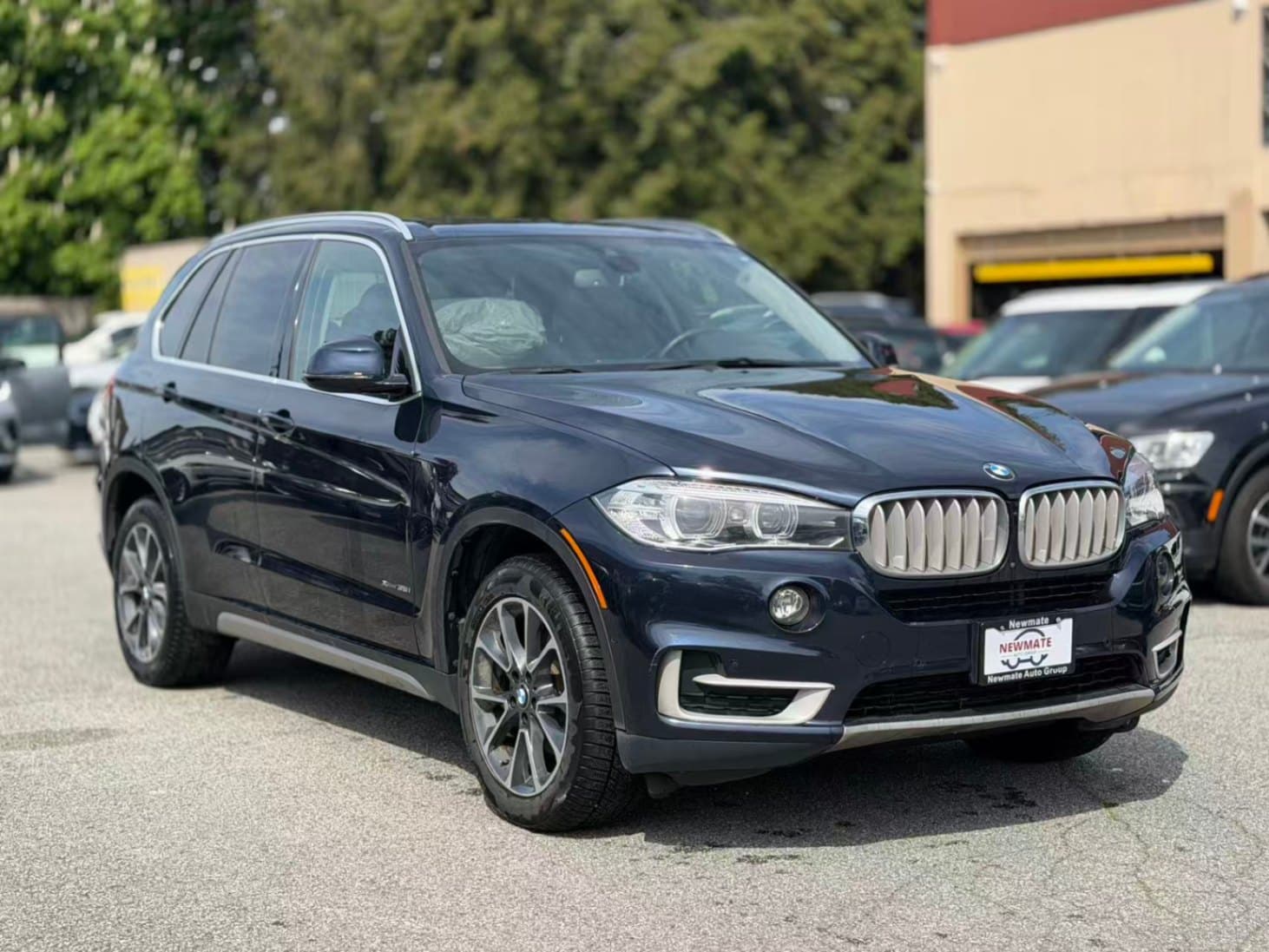 2018 BMW X5 35i xDrive. LOCAL BC VEHICLE. ONE OWNER. SECOND SET OF TIRES.