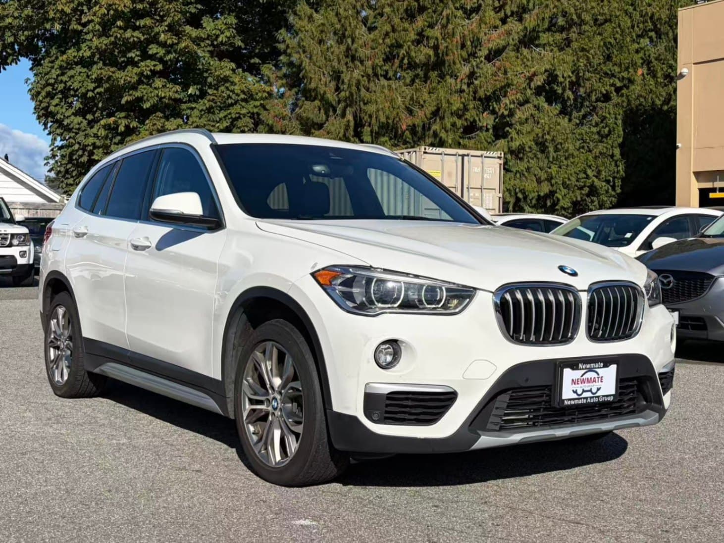 2019 BMW X1 28i xDrive. LOCAL BC VEHICLE. LOW KILOMETRES.