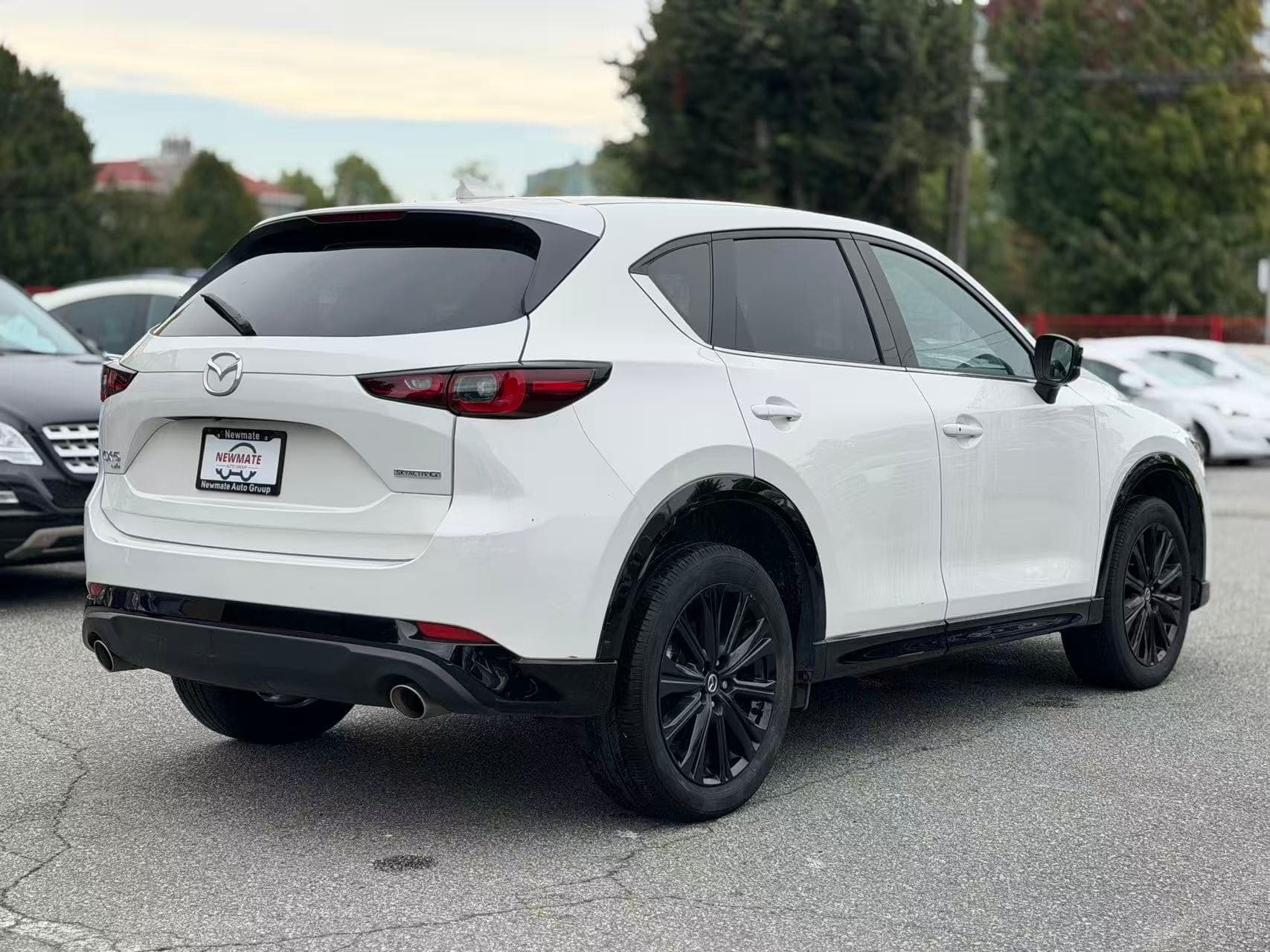 2023 Mazda CX-5 GT. LOCAL BC VEHICLE. ONE OWNER. TOP TRIM FULLY OPTIONED.