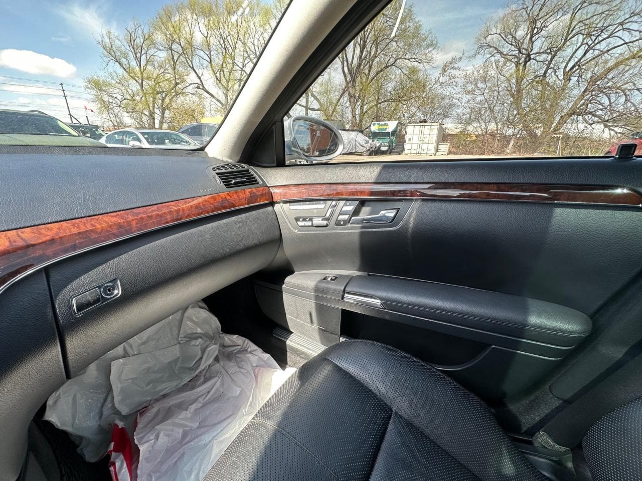 2009 Mercedes-Benz S-Class 4dr Sdn 5.5L V8 4MATIC