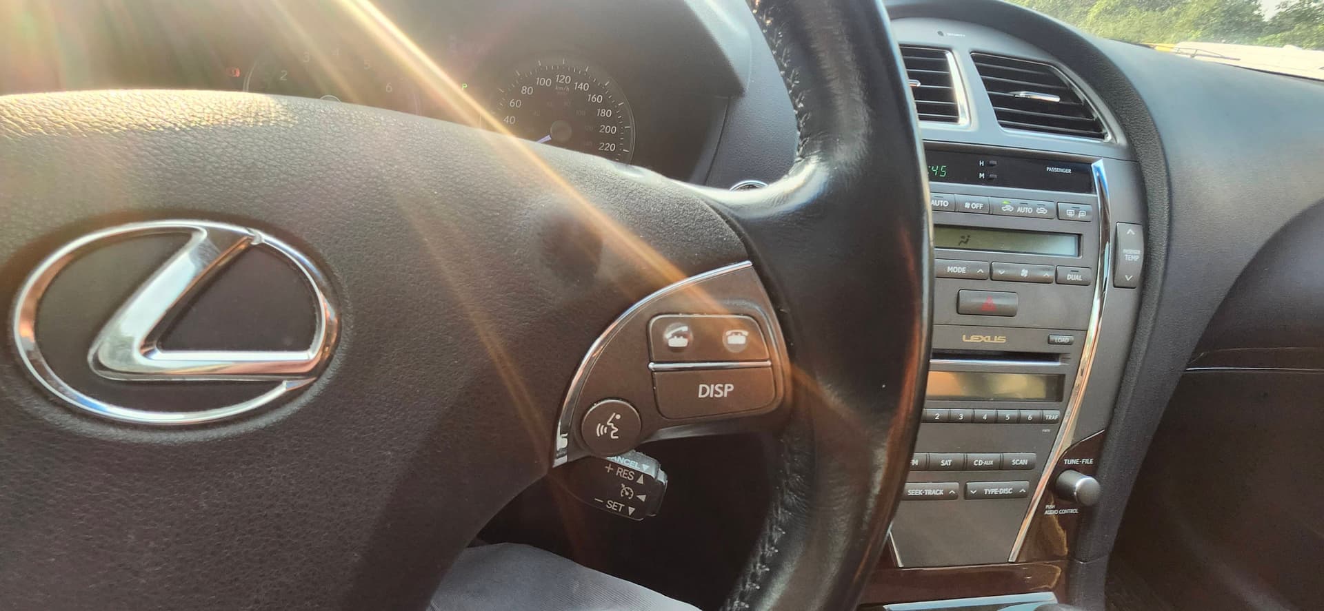 2011 Lexus ES 350 4dr Sdn