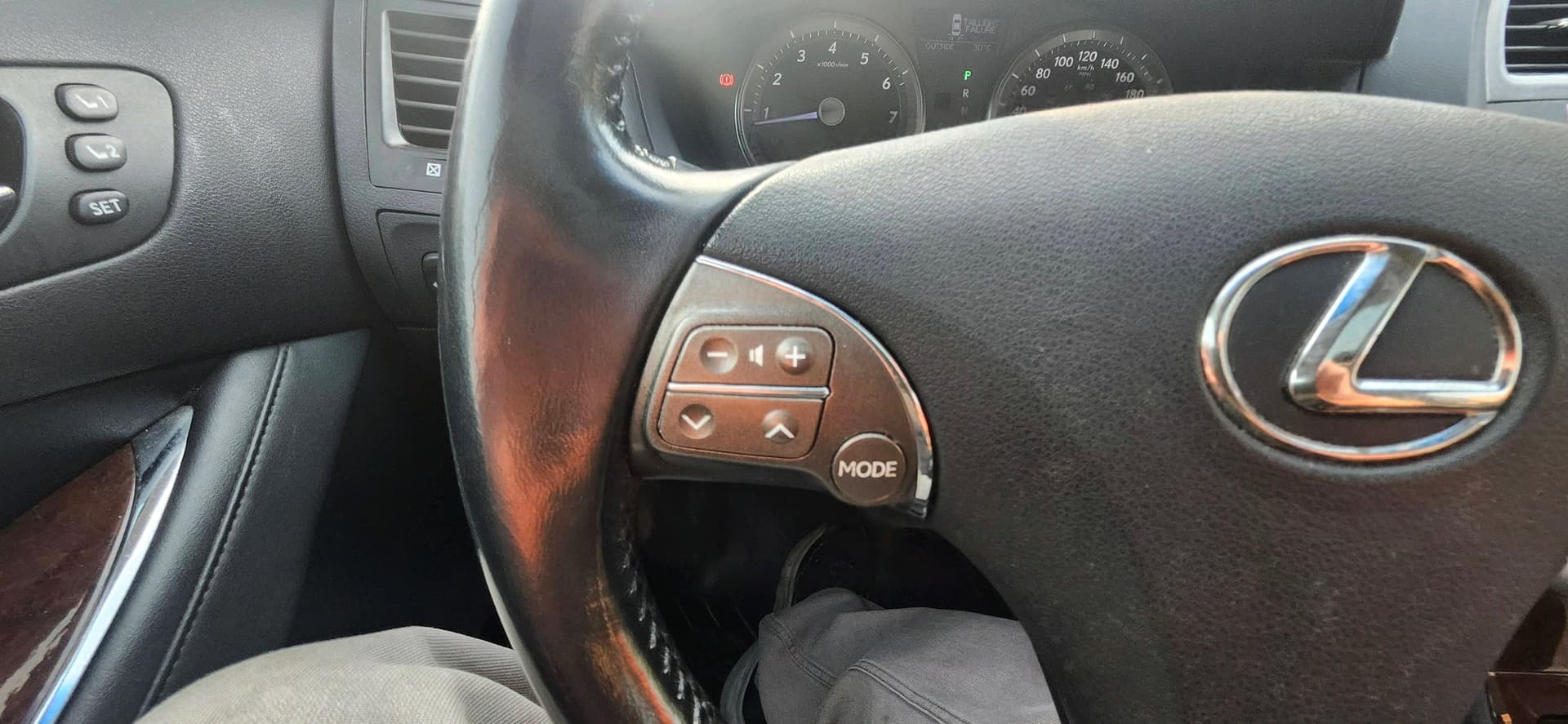 2011 Lexus ES 350 4dr Sdn