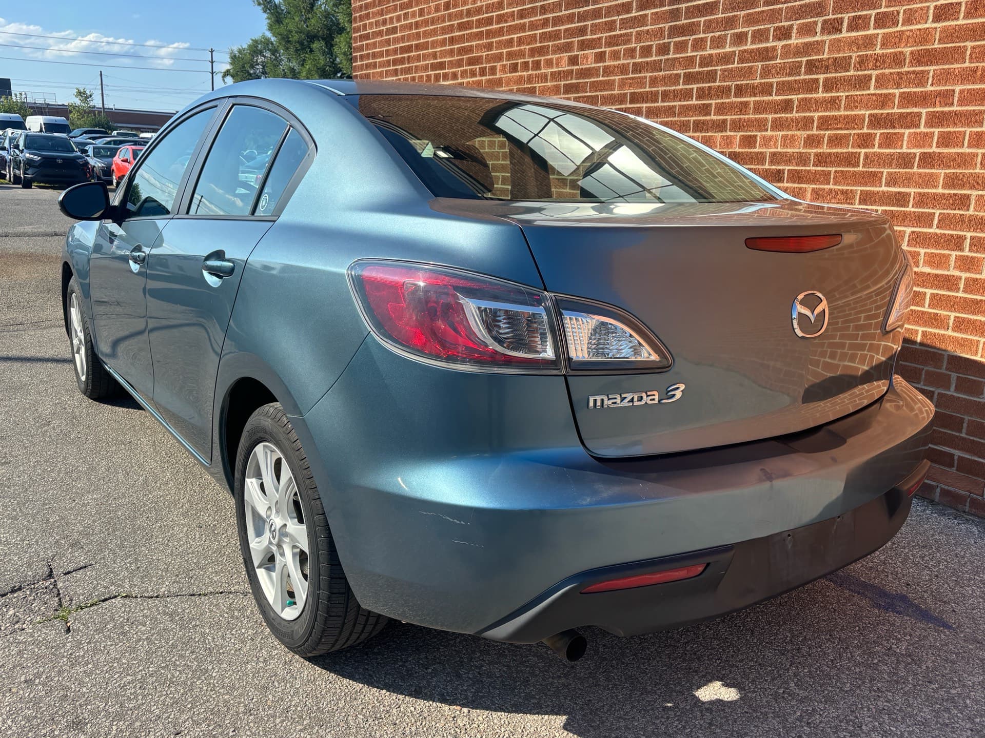 2011 Mazda Mazda3 4dr Sdn  GX-119,602KM