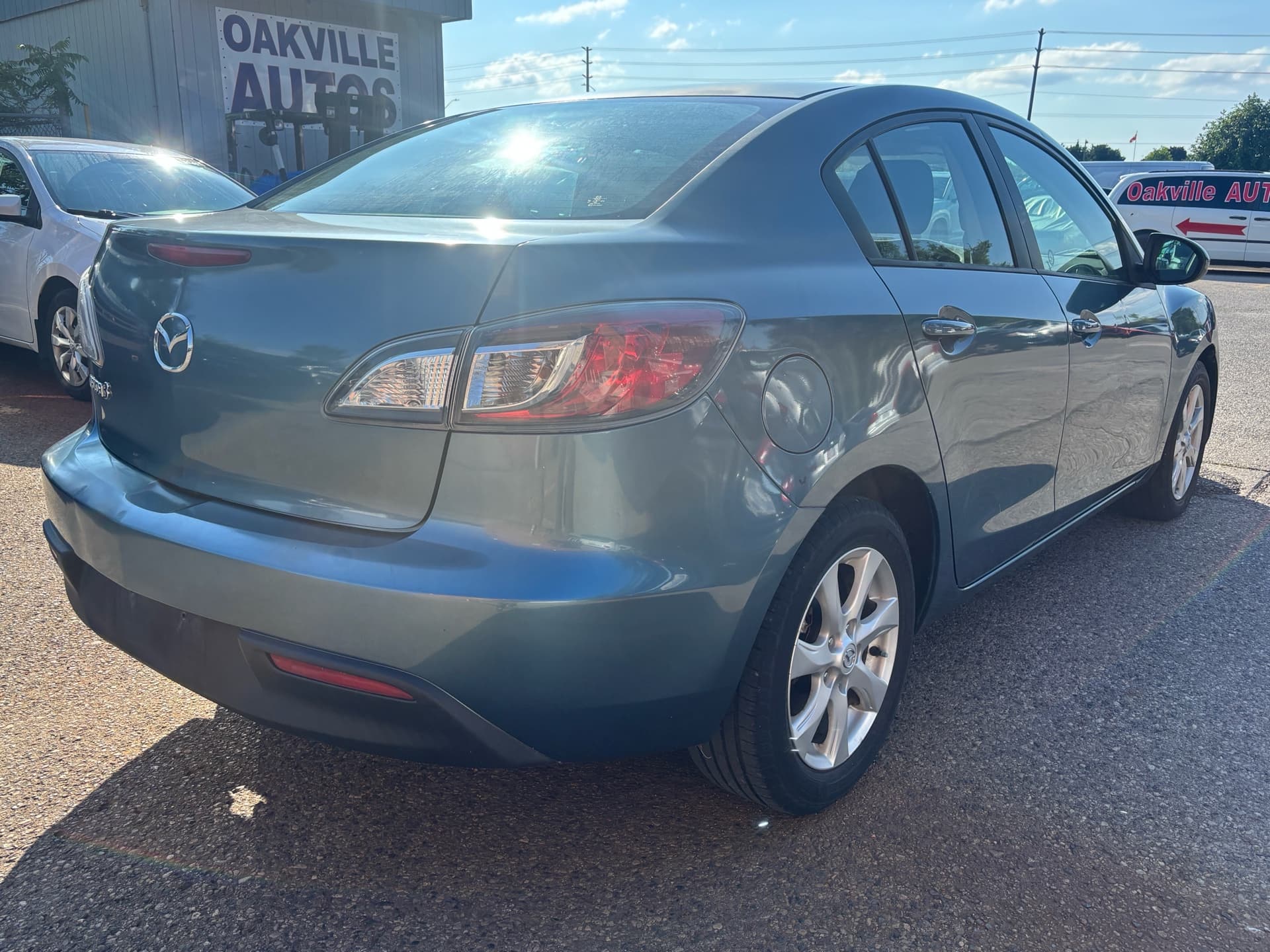 2011 Mazda Mazda3 4dr Sdn  GX-119,602KM