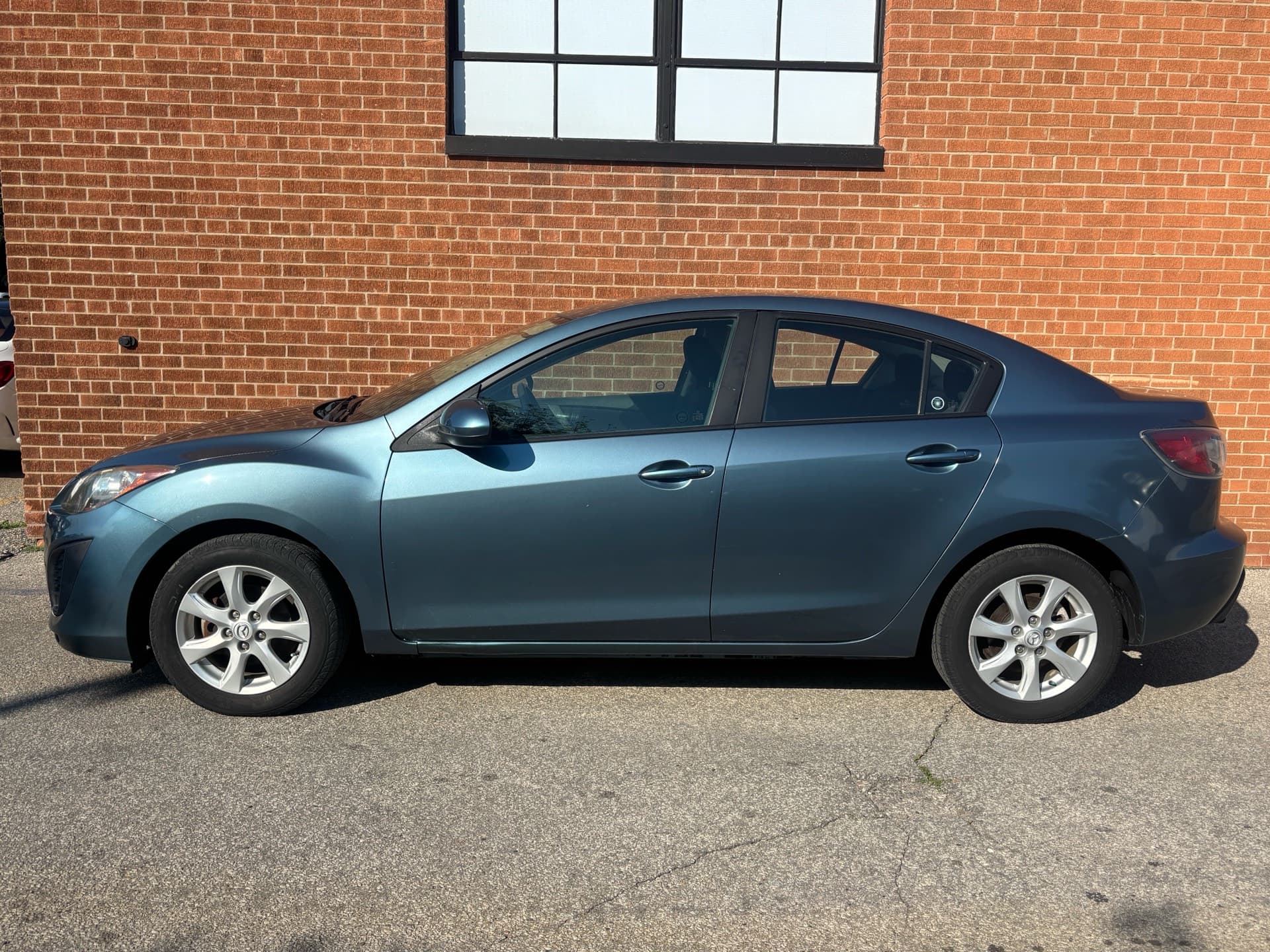 2011 Mazda Mazda3 4dr Sdn  GX-119,602KM