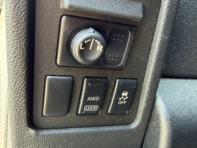 2011 Nissan Rogue AWD 4dr SV