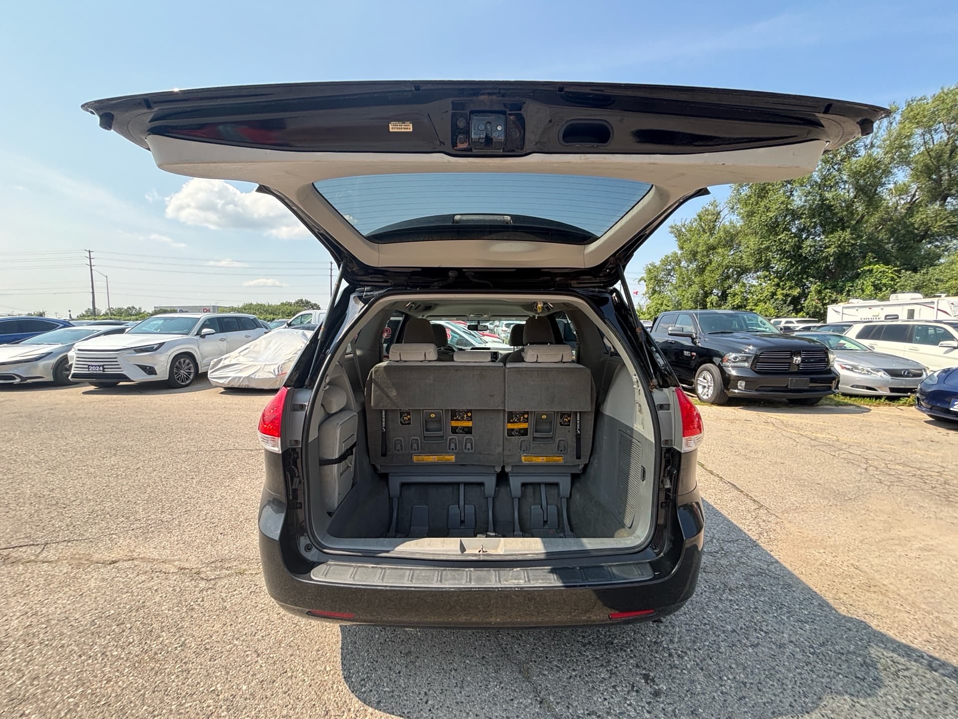 2013 Toyota Sienna 5dr V6 LE 7-Pass FWD Mobility