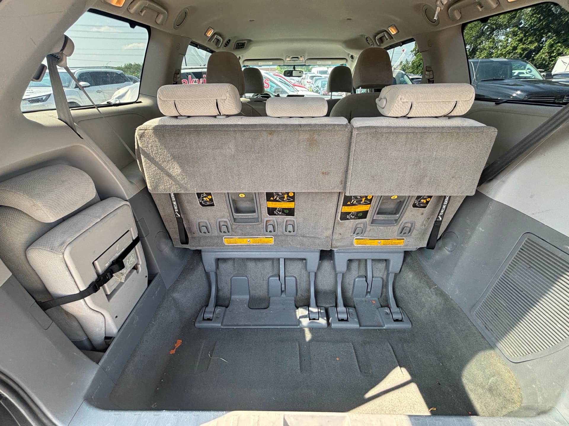 2013 Toyota Sienna 5dr V6 LE 7-Pass FWD Mobility