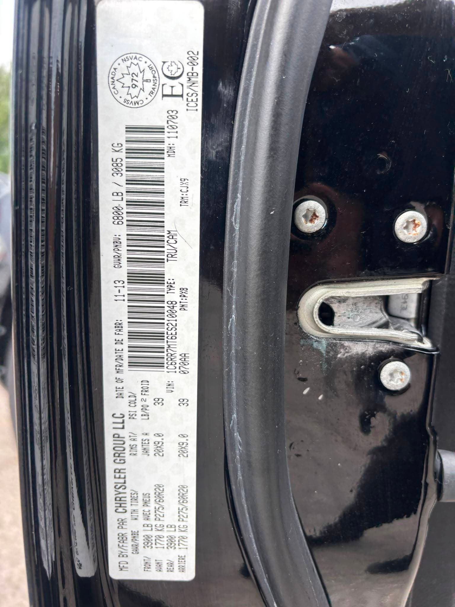 2014 Ram 1500 4WD Crew Cab 140.5" Sport