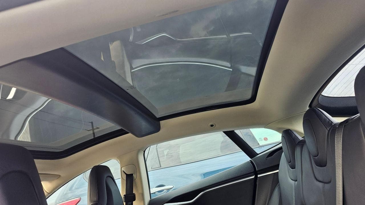 2014 Tesla Model S 85