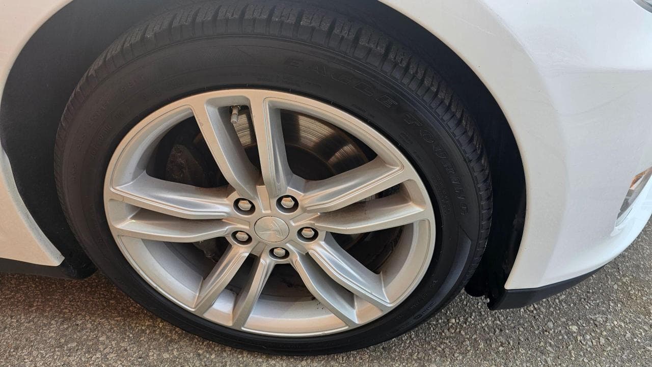 2014 Tesla Model S 85