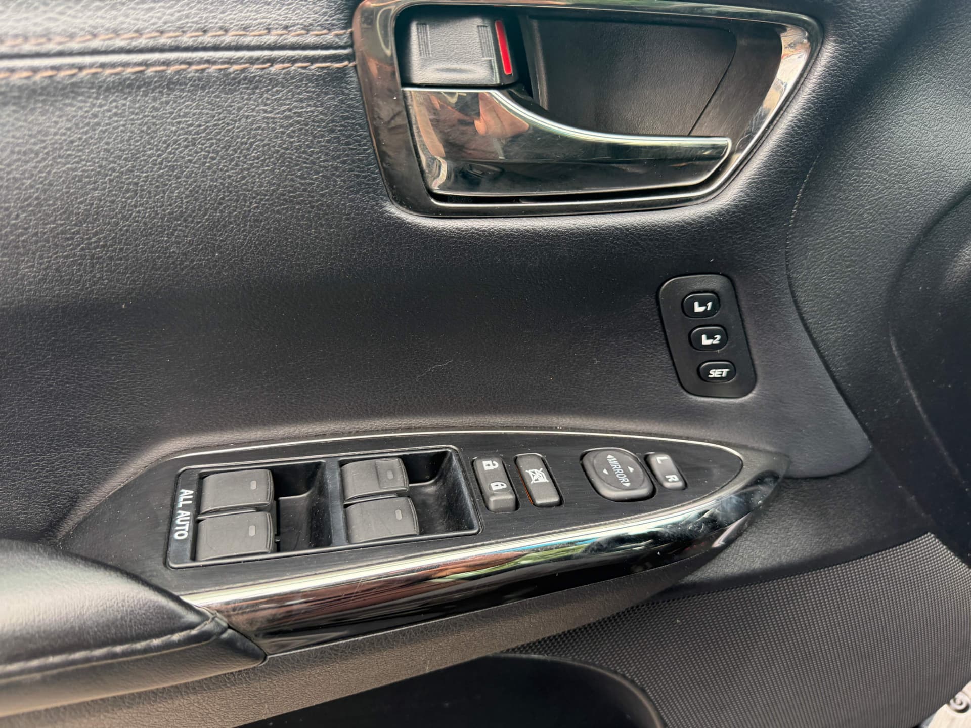 2014 Toyota Avalon 4dr Sdn LIMITED