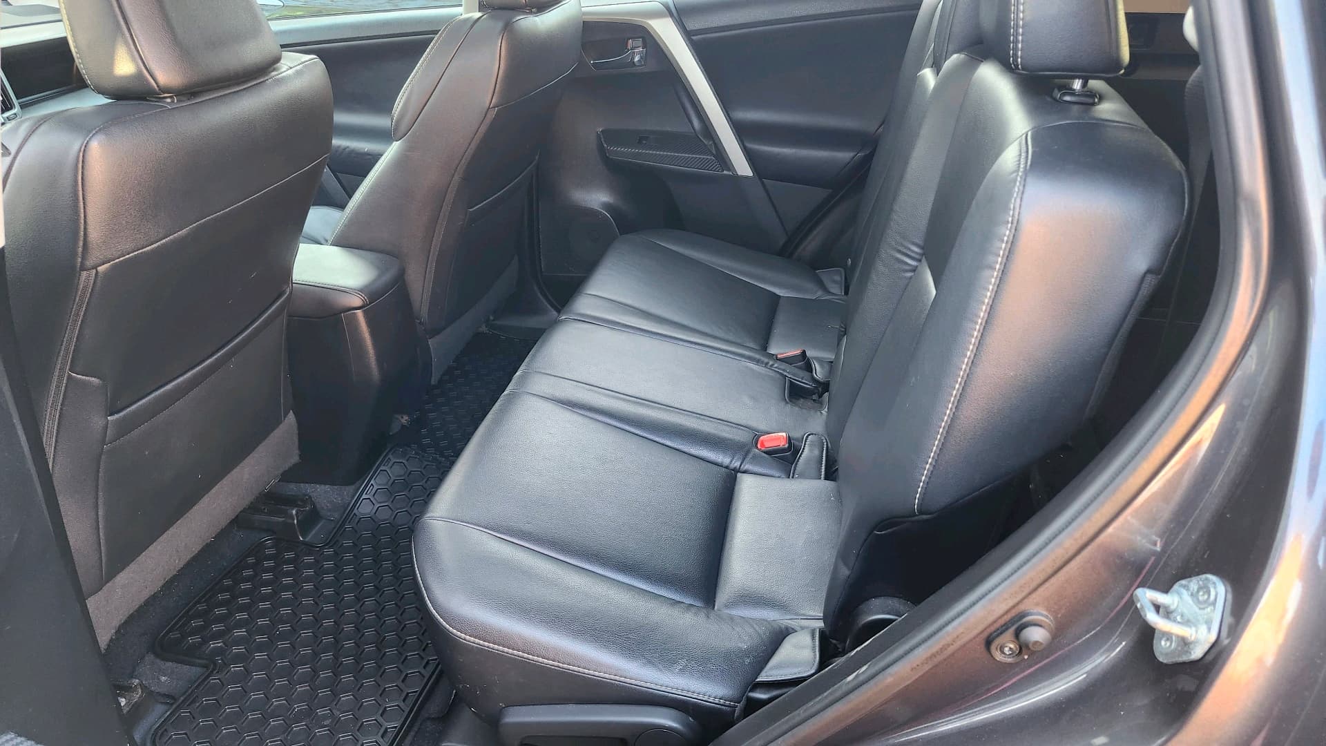 2015 Toyota RAV4 AWD 4dr Limited
