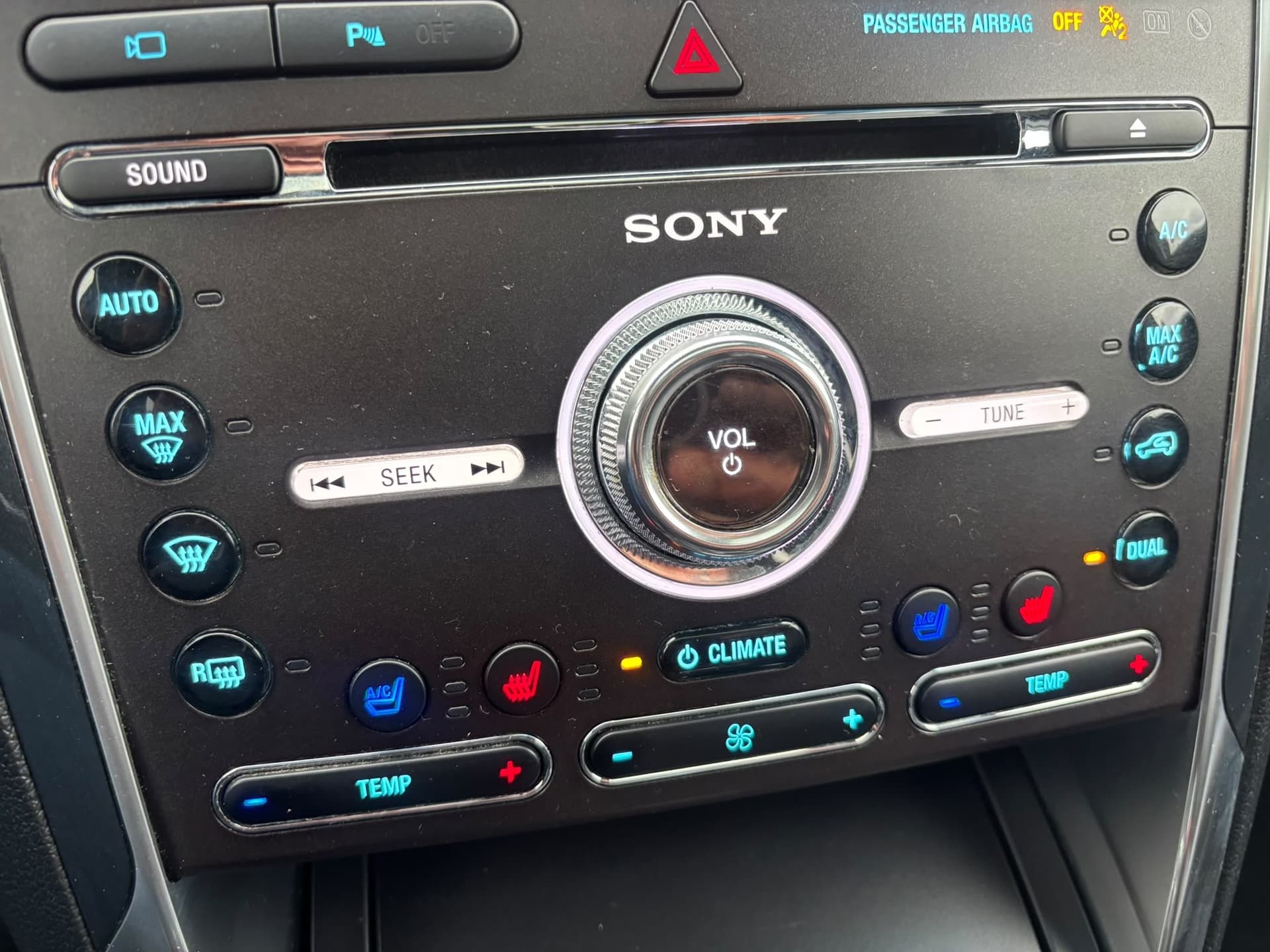 2016 Ford Explorer 4WD 4dr Sport full loaded