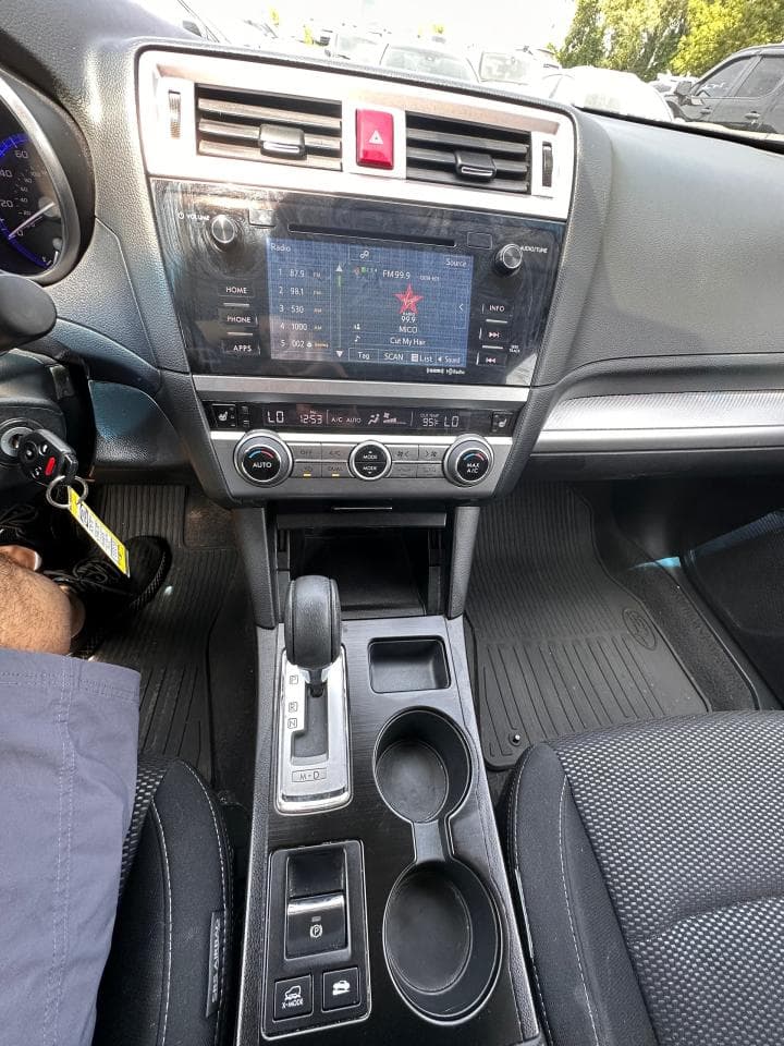 2016 Subaru Outback  2.5i Premium w/EyeSight Pkg